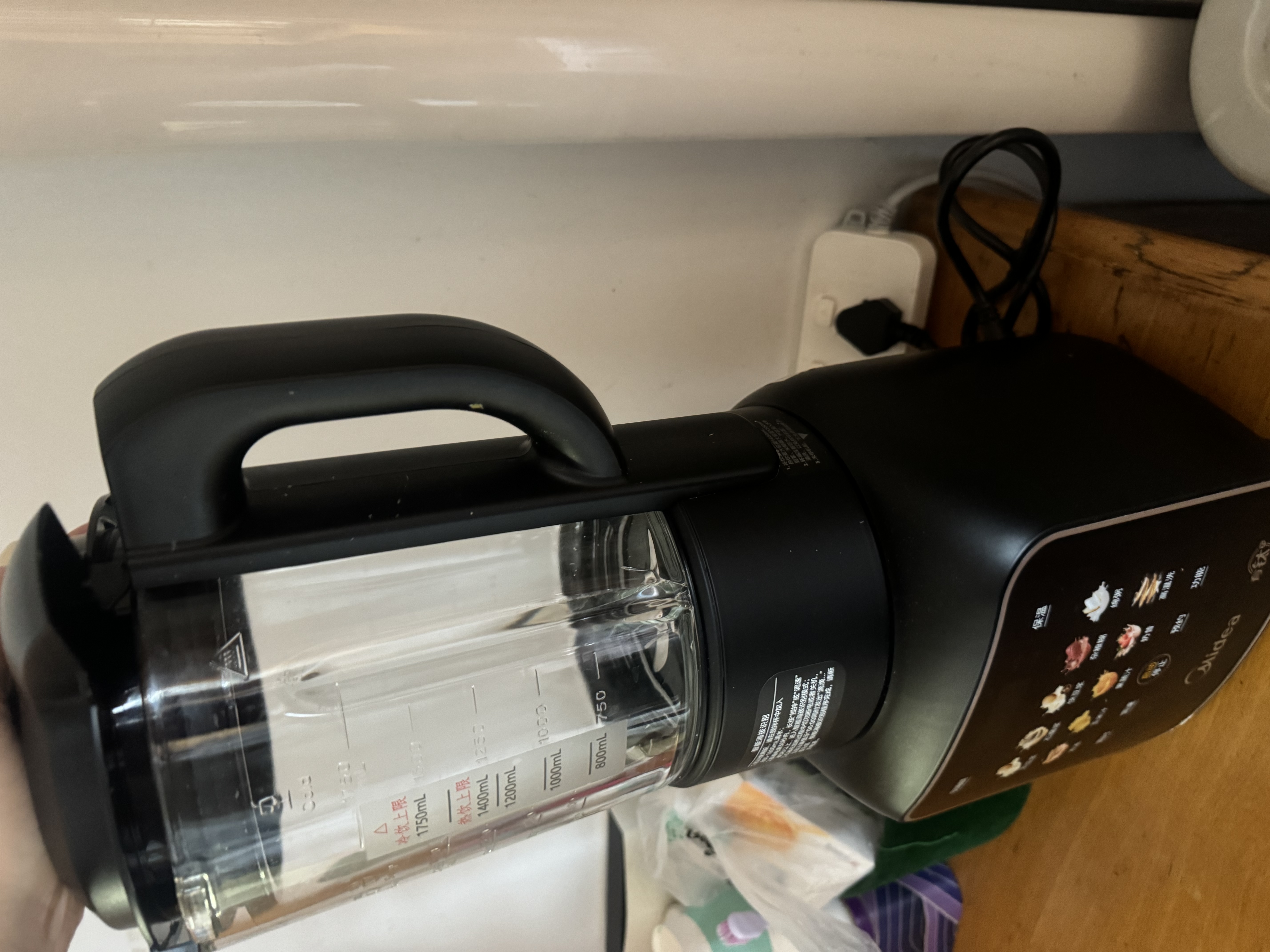 美的（Midea）新款有钛0氟破壁机全自动免煮1.75L轻音3-4人家用自清洗多功能豆浆机辅食料理榨汁机五谷杂粮F60 实拍图