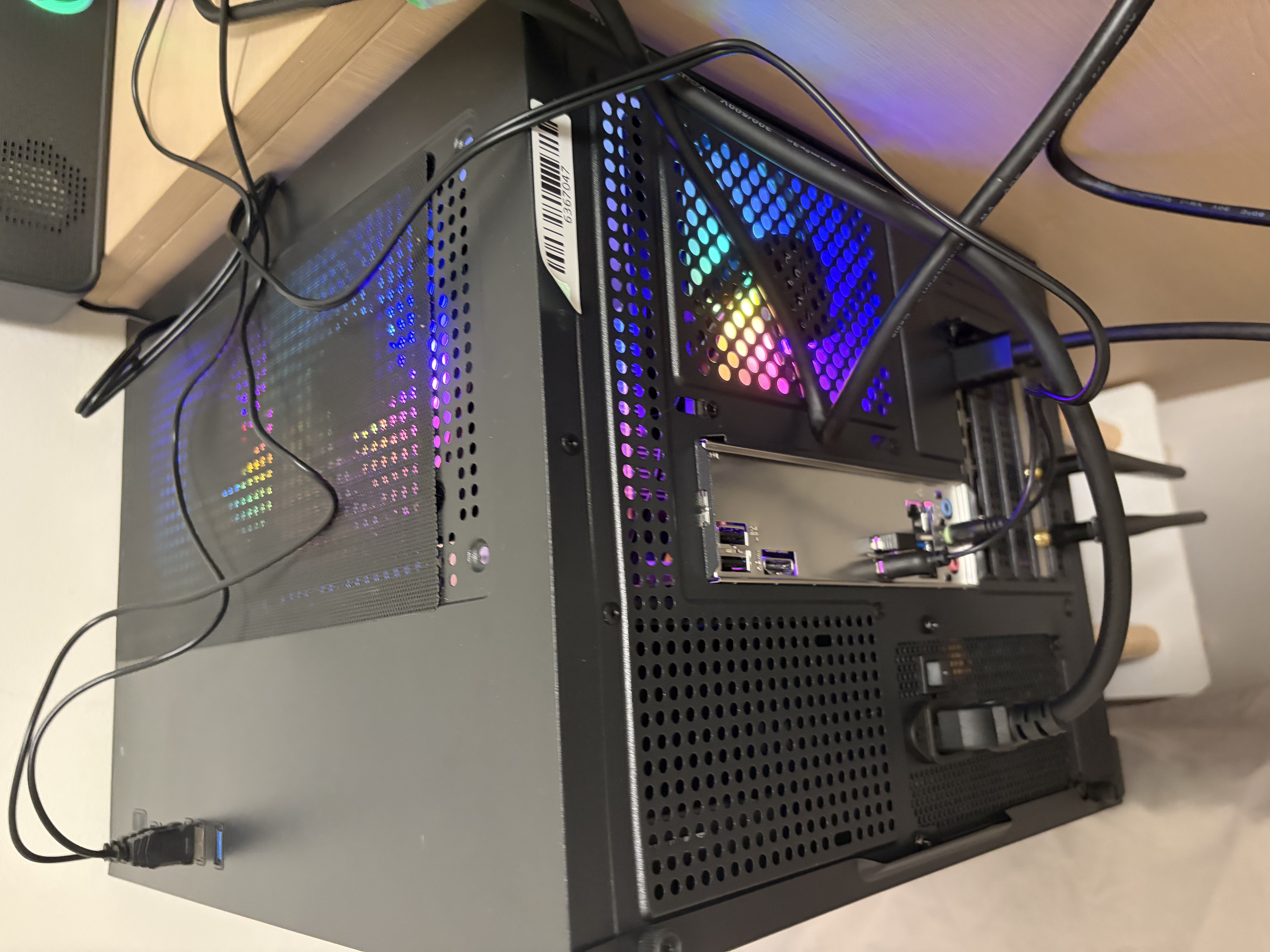 华硕（ASUS）ROG全家桶 英特尔酷睿14代i5/i7台式电脑游戏主机5060ti/5070直播设计三角洲黑神话水冷整套海景房 主机+24寸超清显示屏【六年质保+全套配齐】 热销：14代i5丨320 实拍图