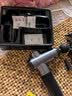 康佳（KONKA）A8筋膜枪按摩器颈膜枪肌肉颈椎按摩仪腿部腰部按摩棒专业筋膜枪送爸妈男女生日礼物 加强版+Ai智控双屏+99档位+礼盒装+冲量款 实拍图