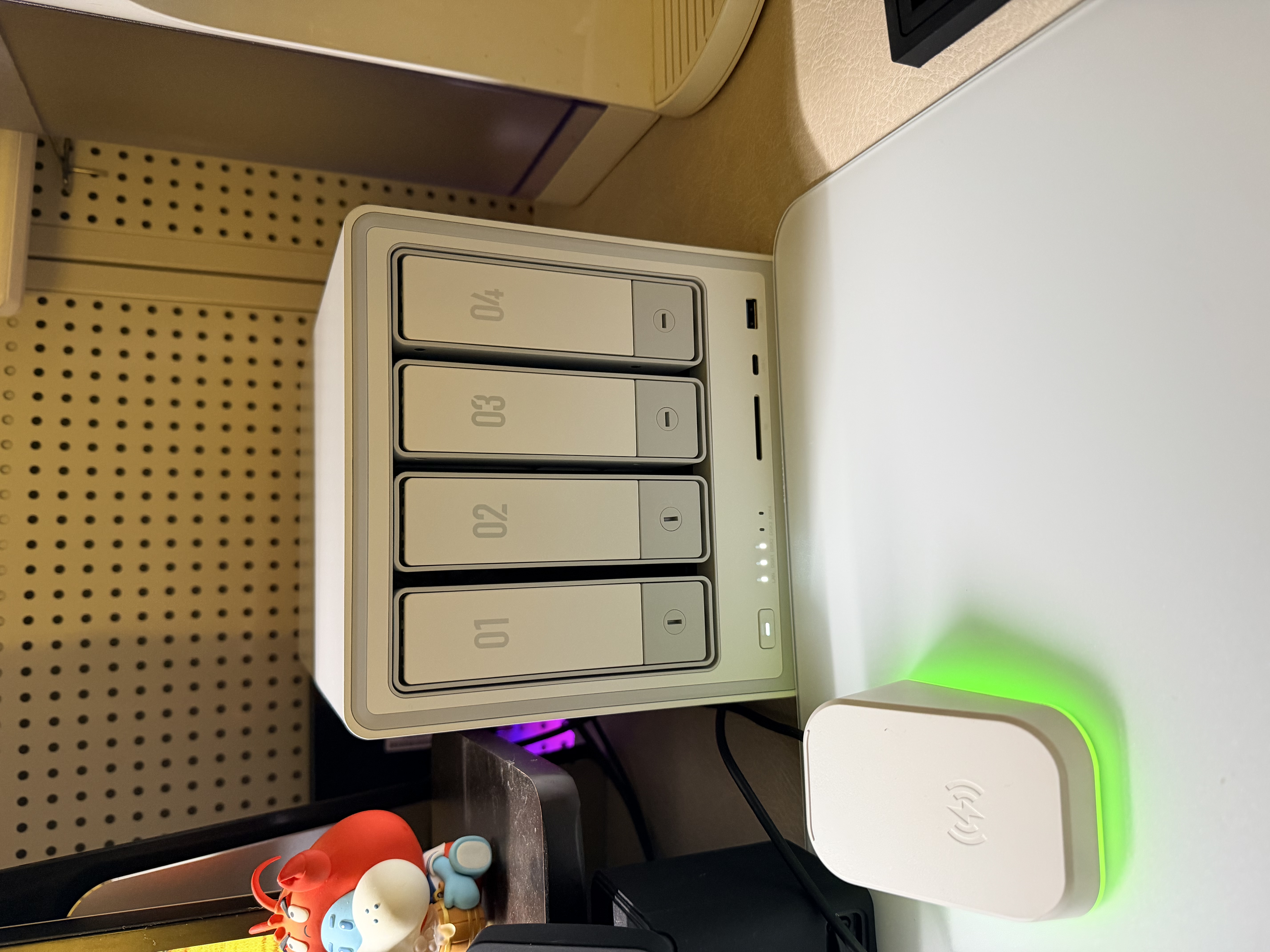 绿联私有云DXP4800 Plus 8G内存8T四盘位NAS网络存储个人云硬盘家庭服务器 万兆网口 手机平板扩容 实拍图
