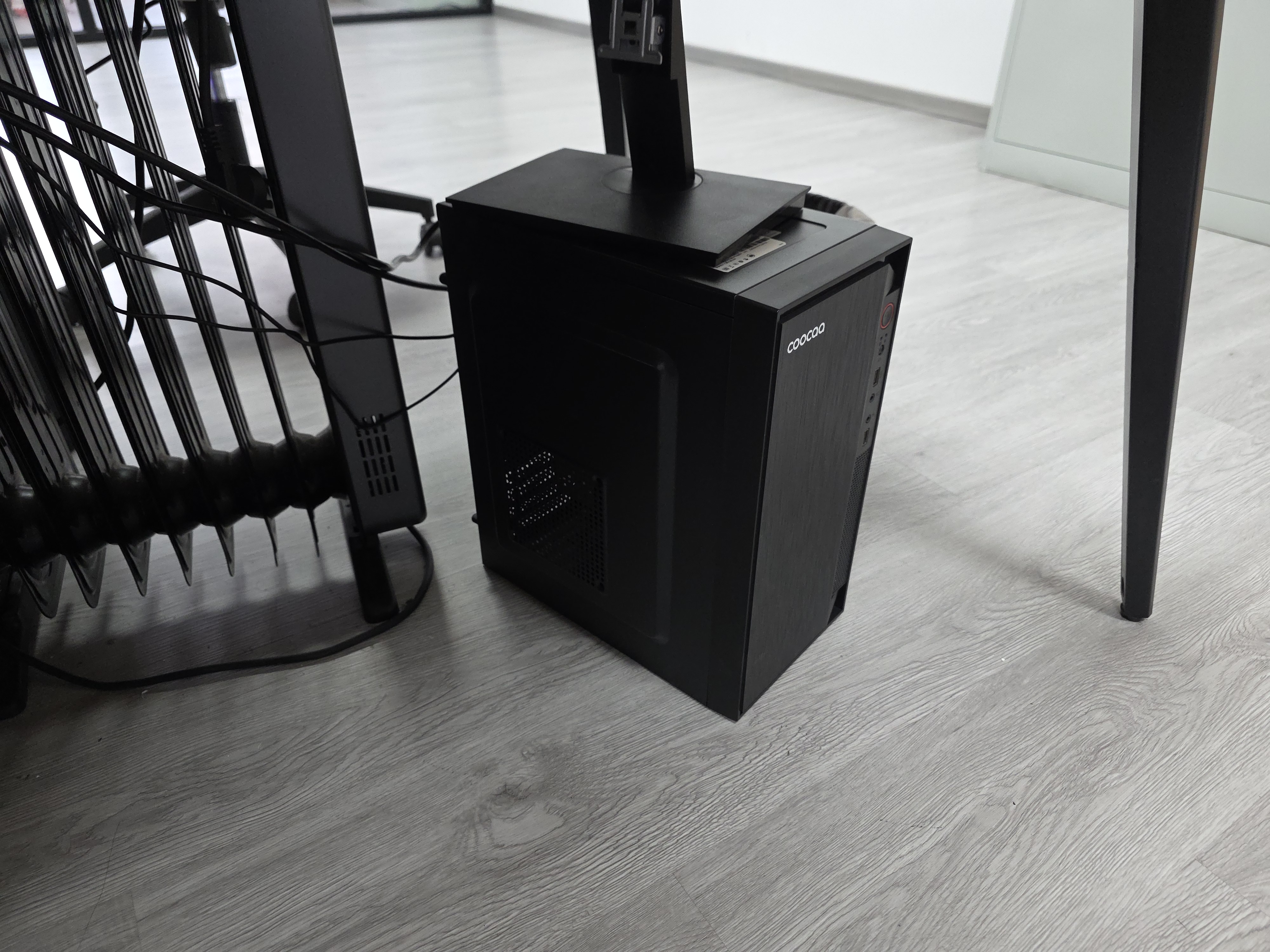 酷开 创维电脑 商用主机办公家用台式机电脑整机（AMD A9 16G 512G SSD WiFi ）23.8英寸套机 实拍图