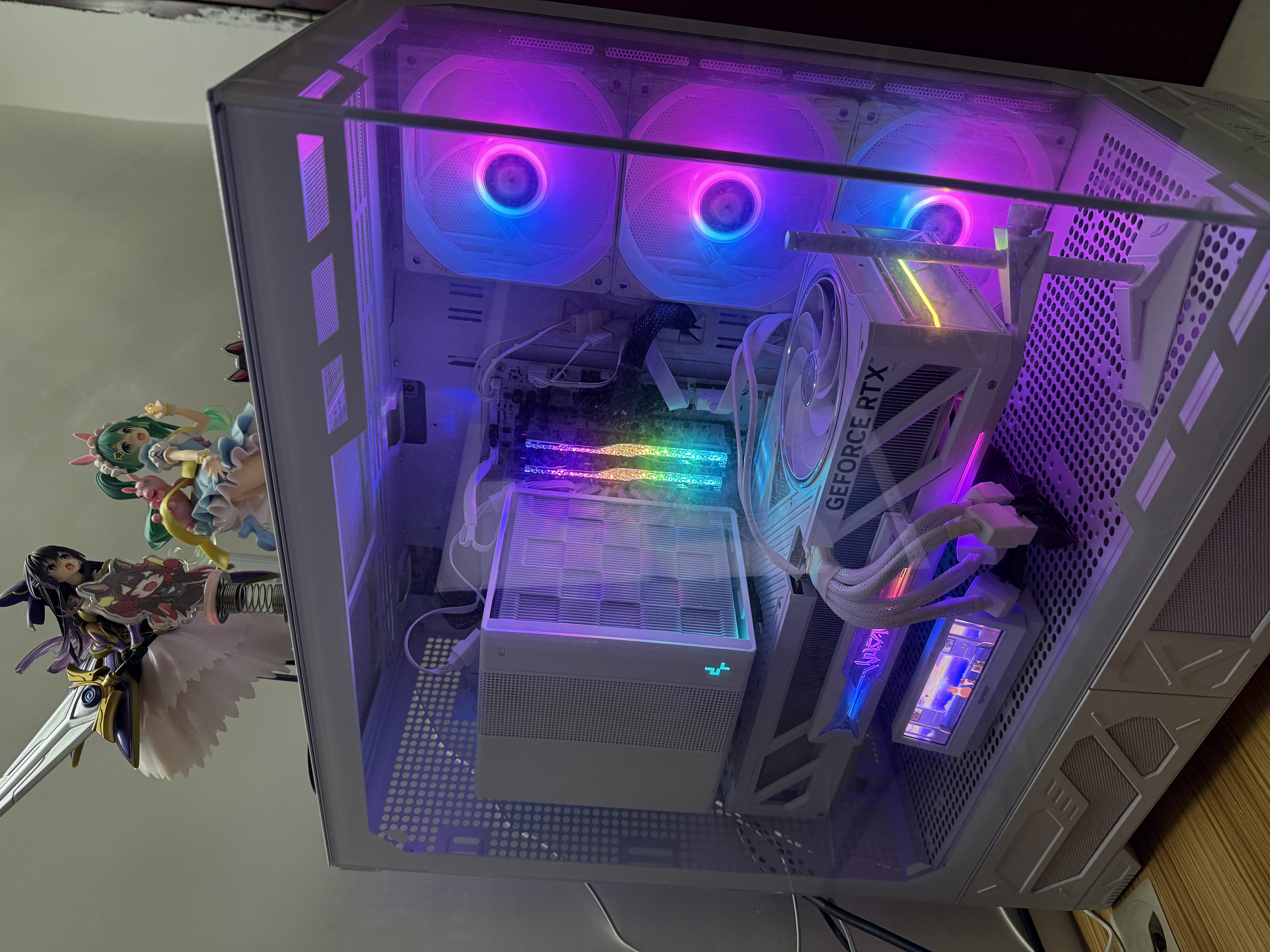 九州风神（DEEPCOOL）阿萨辛4白色风冷散热器（7热管280W/双模散热/不挡内存/磁吸顶盖/ASSASSIN IV WH） 实拍图