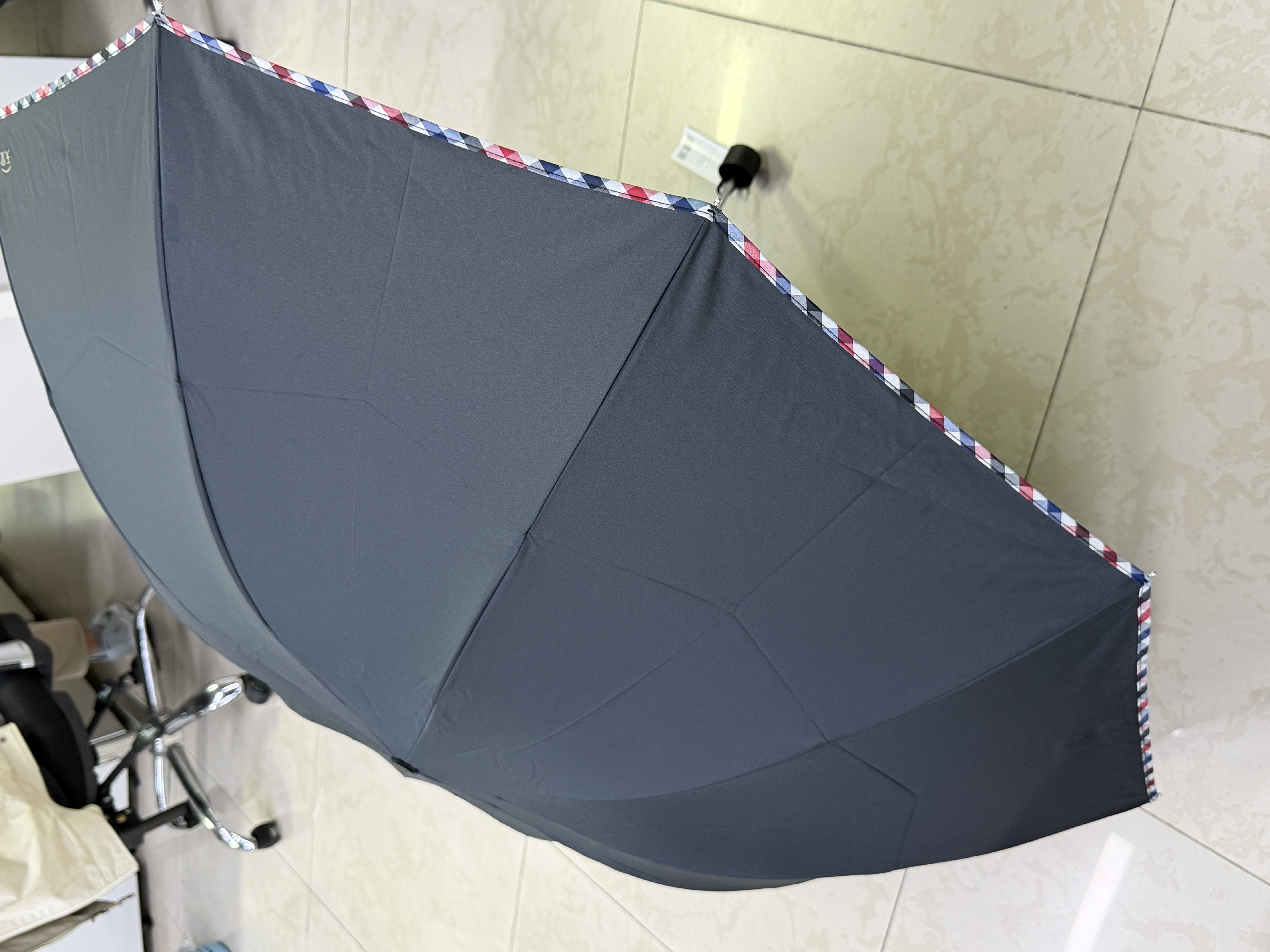 天堂伞 加大雨伞三折 经典商务伞格纹10骨加大雨伞男女 黑色 实拍图