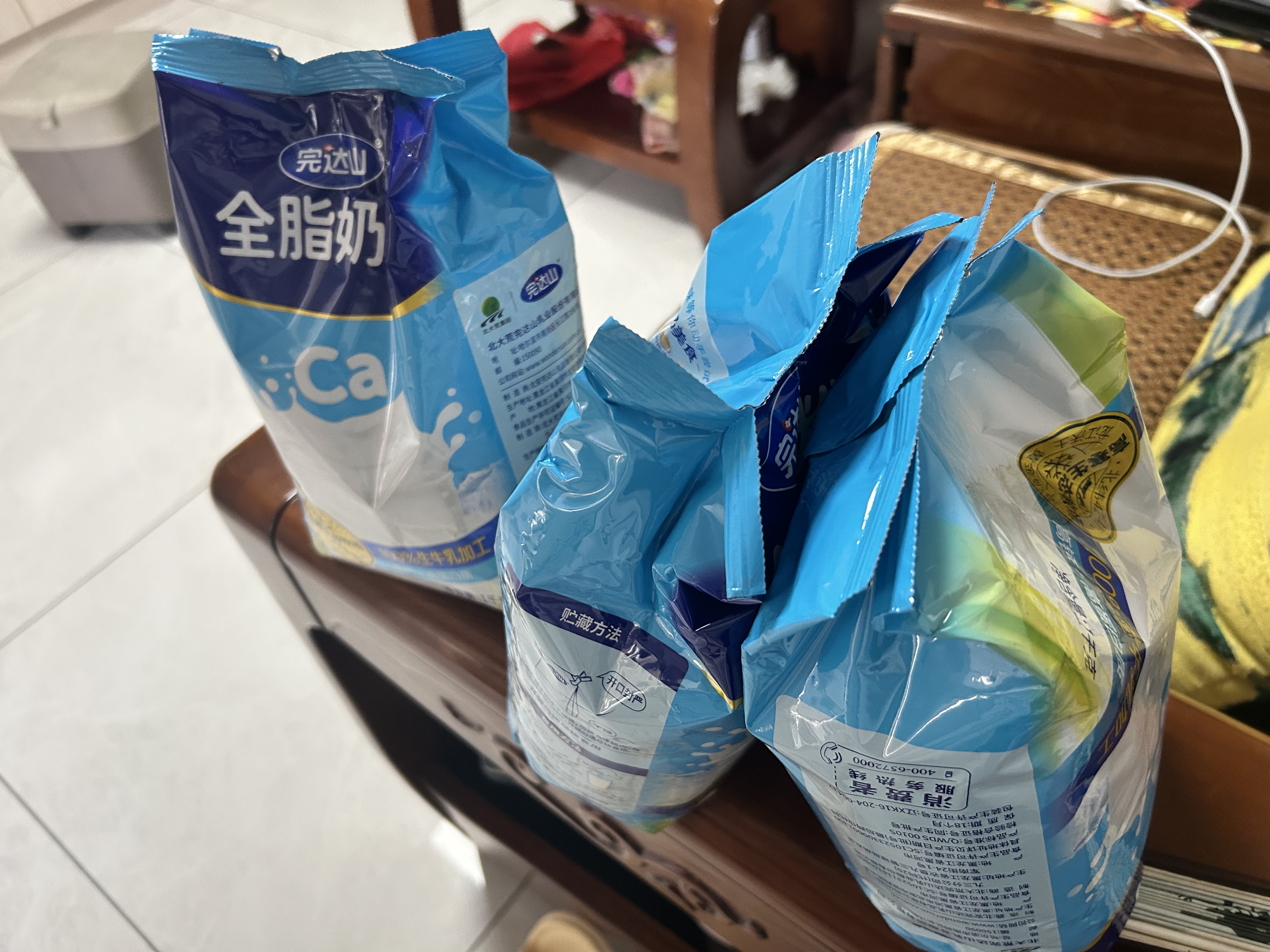 完达山全脂奶粉1kg 高钙高蛋白牛奶粉 成人奶粉全脂奶粉1000g 大袋1000g*3袋 实拍图