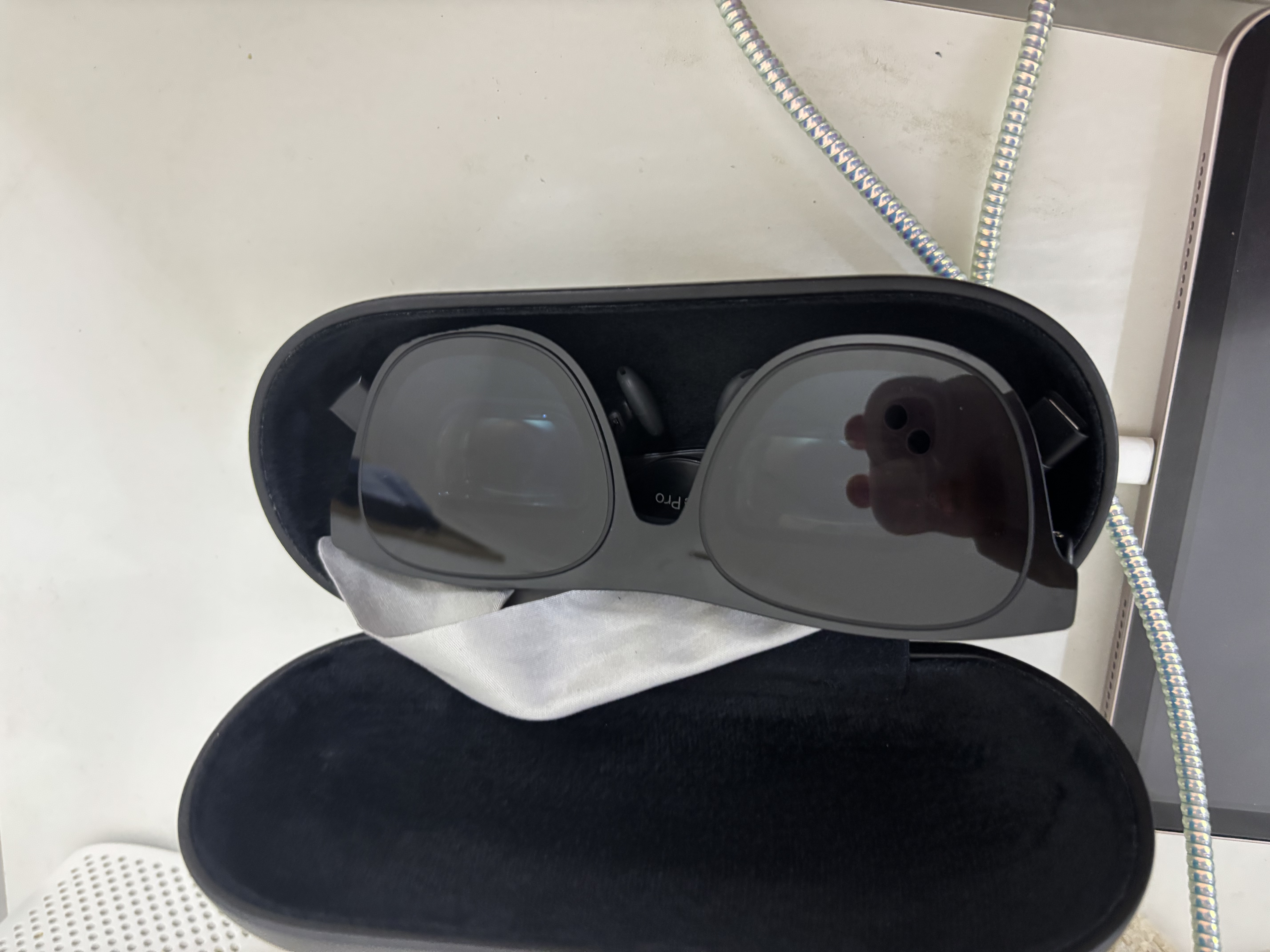 XREAL One Pro AR智能眼镜 556