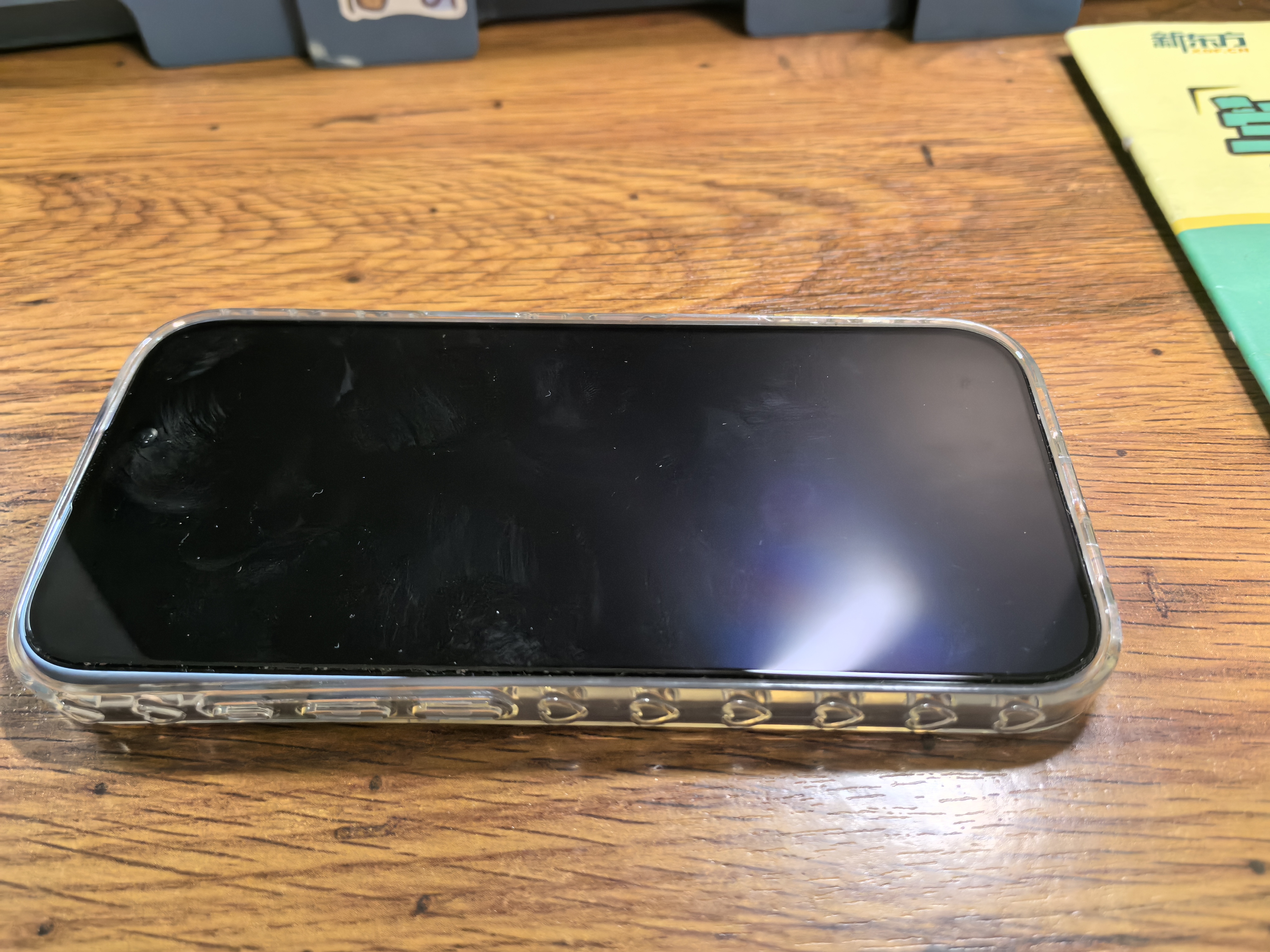 闪魔【AR增透抗反光】适用苹果17/16Pro钢化膜iPhone17手机膜AR增透全屏覆盖防尘无尘仓保护膜2片装 实拍图
