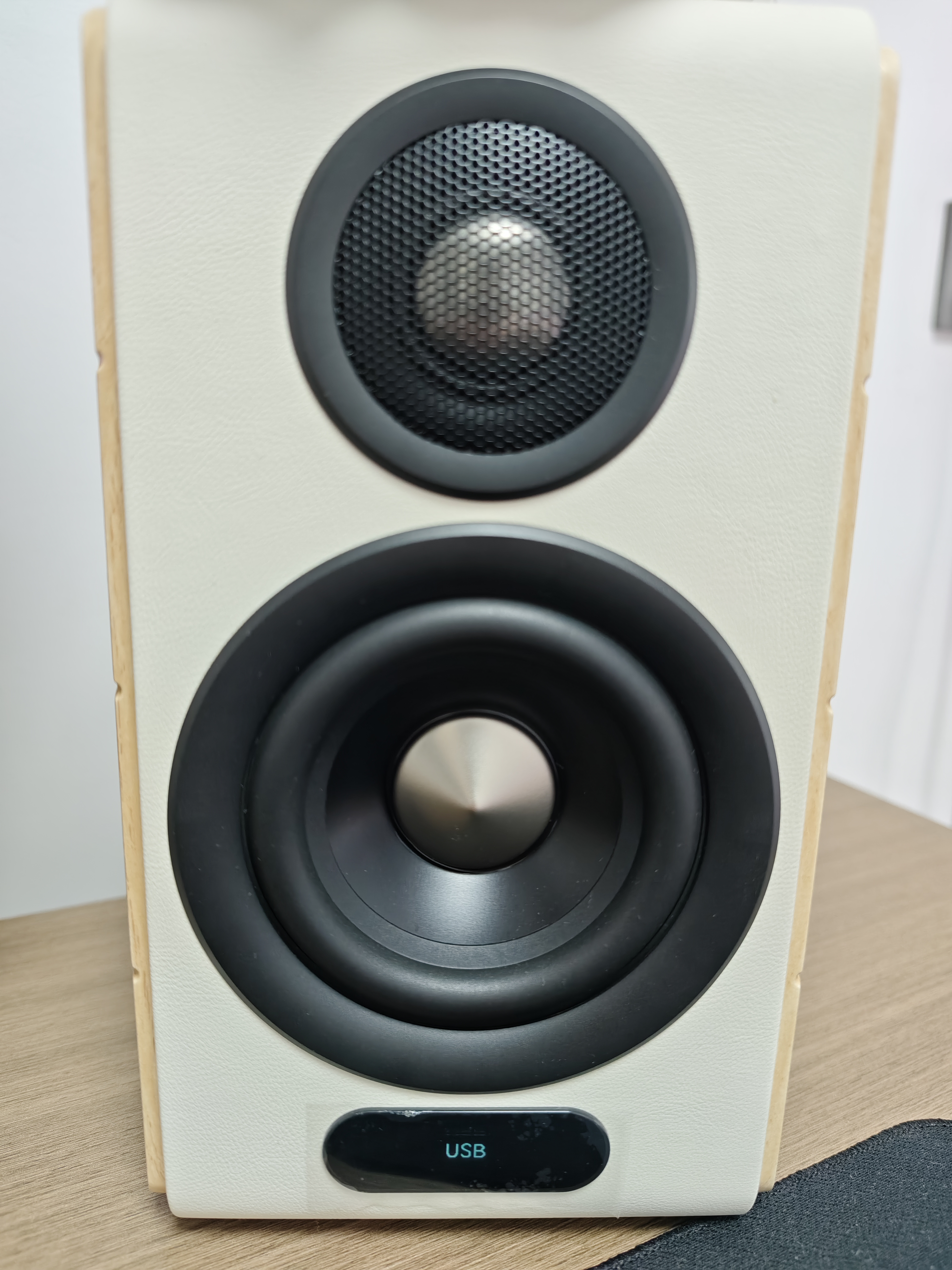 漫步者（EDIFIER）S880MKII 精致HIFI有源2.0音箱 高保真蓝牙连接 电脑音响 电视音响 毕业礼物 实拍图