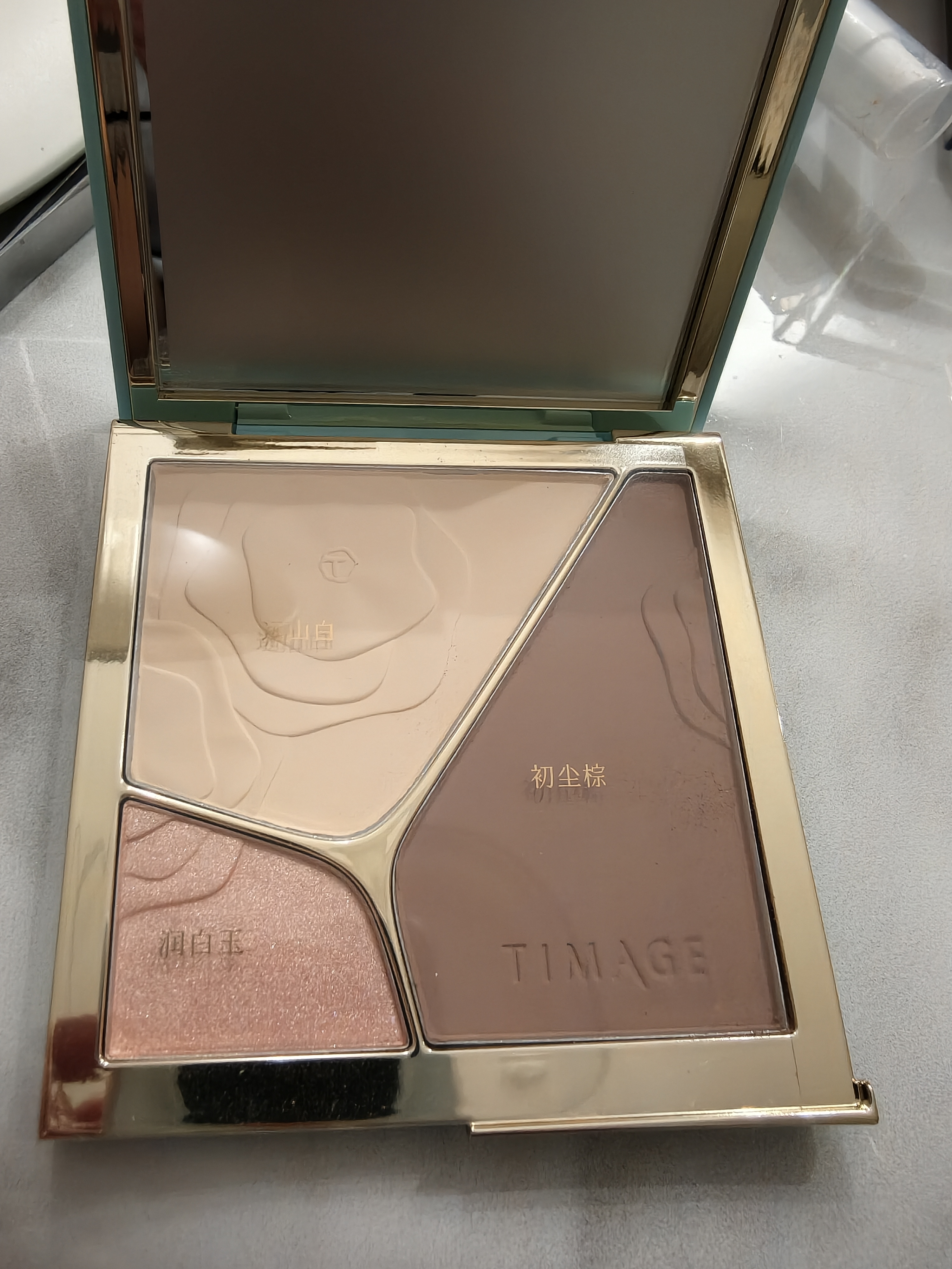 彩棠【明星同款】高光修容盘4.0阴影膨胀三色盘提亮粉饼A01生日礼物 实拍图