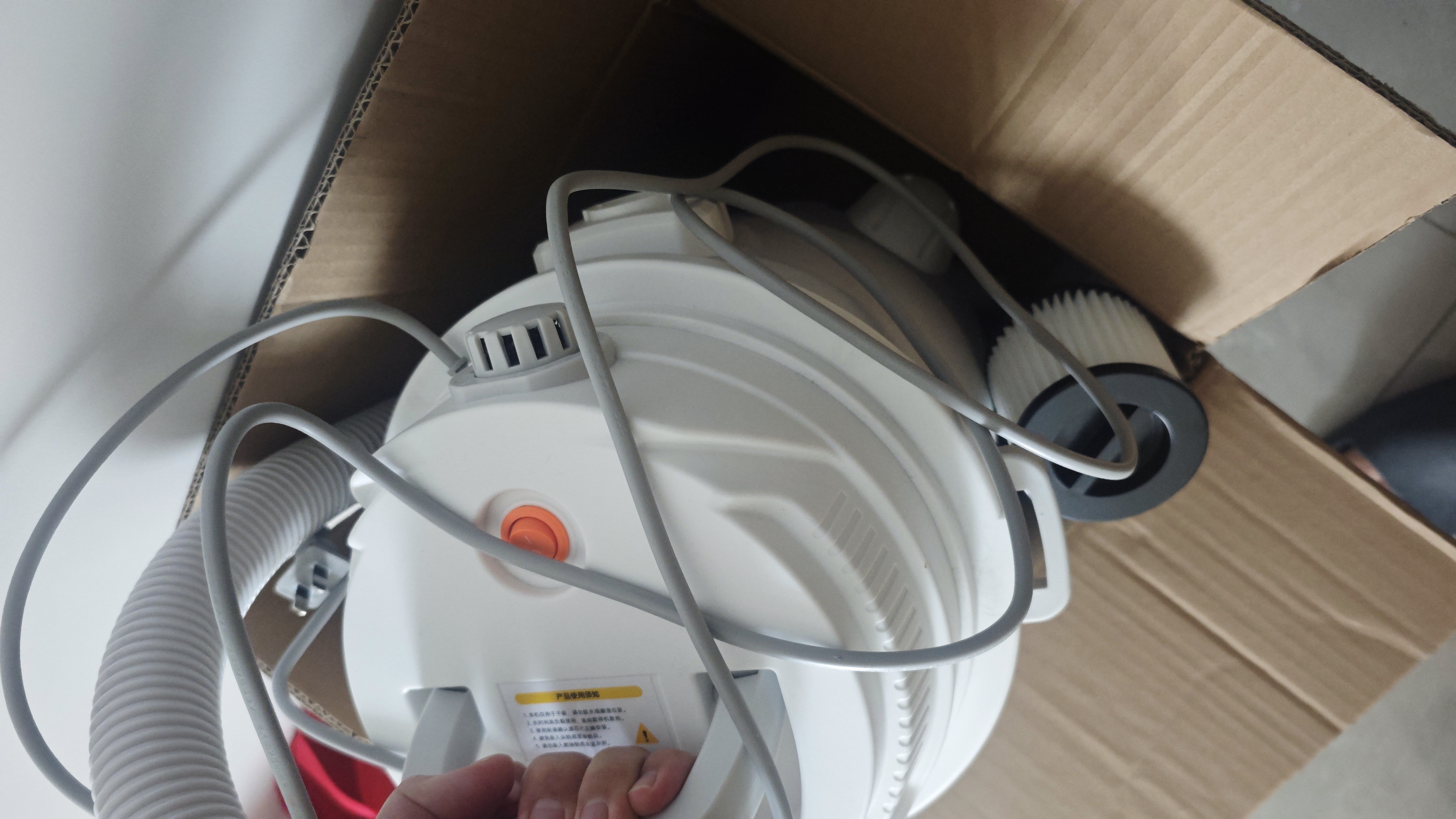 德尔玛（Deerma）【重磅新品】TJ700S 干吹两用吸尘器 家用商用 吸尘器桶式大吸力 整机降噪设计ZN-530 实拍图