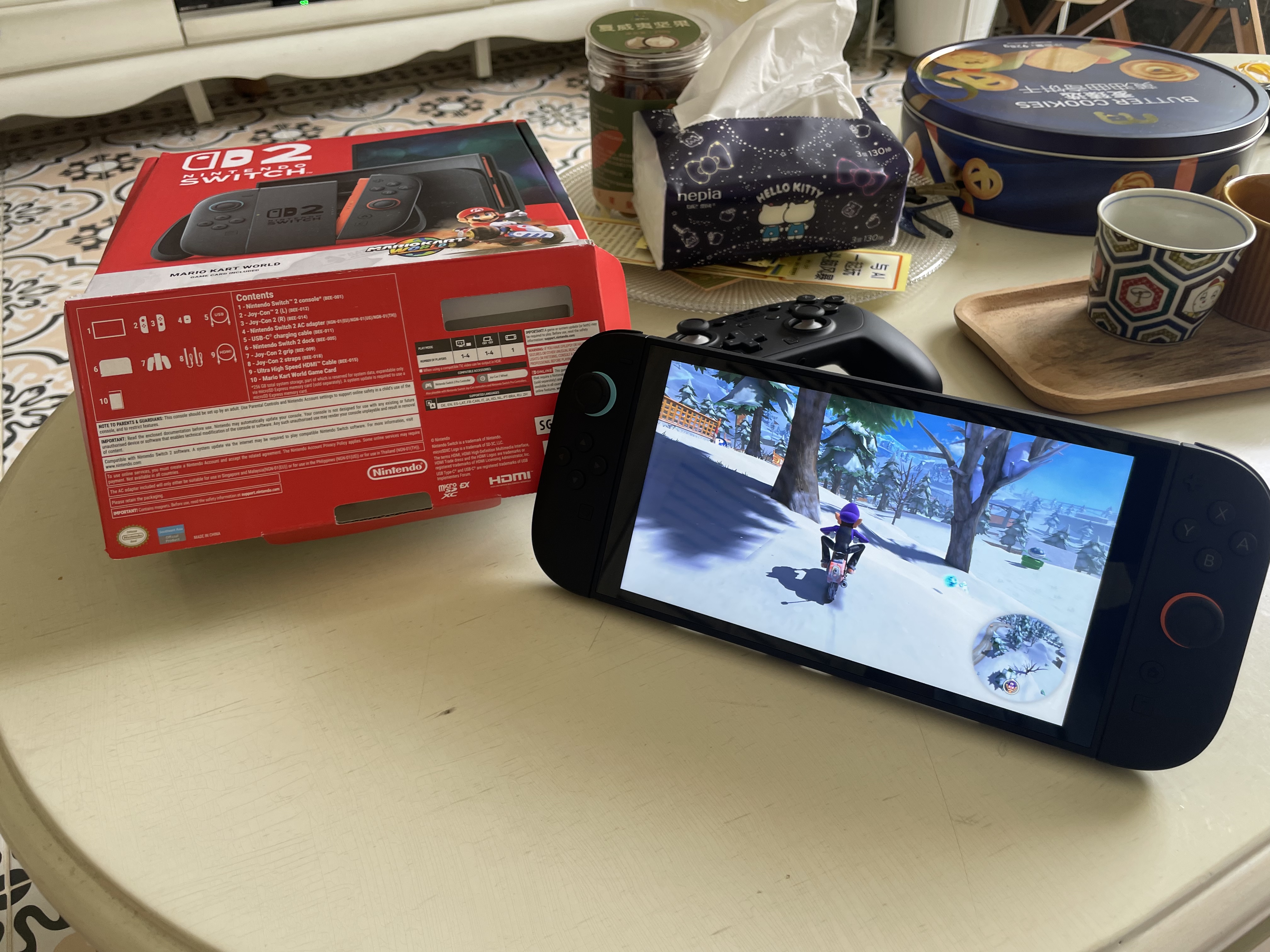 任天堂（Nintendo）【国内保税仓】Switch2/1代 OLED/续航加强日版/港版便携家用ns体感游戏机掌机 新加坡版switch2赛车同捆+Pro手柄 实拍图