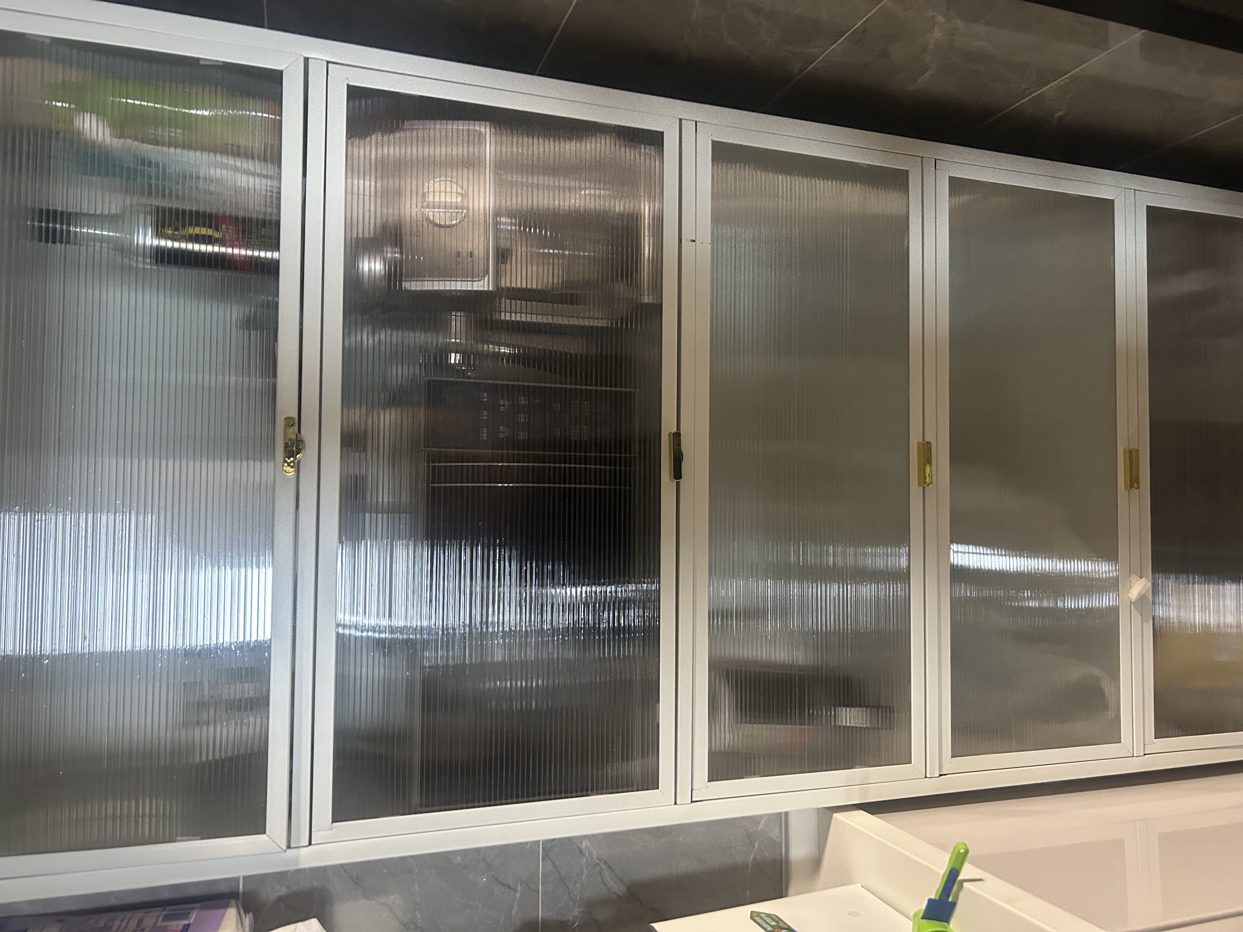 帅仕（shuaishi）厨房用具置物架落地多层餐边柜收纳碗柜家用橱柜微波炉烤箱储物柜 【加高加厚】白6层80长42深丨双线孔可通电丨一体侧板 实拍图