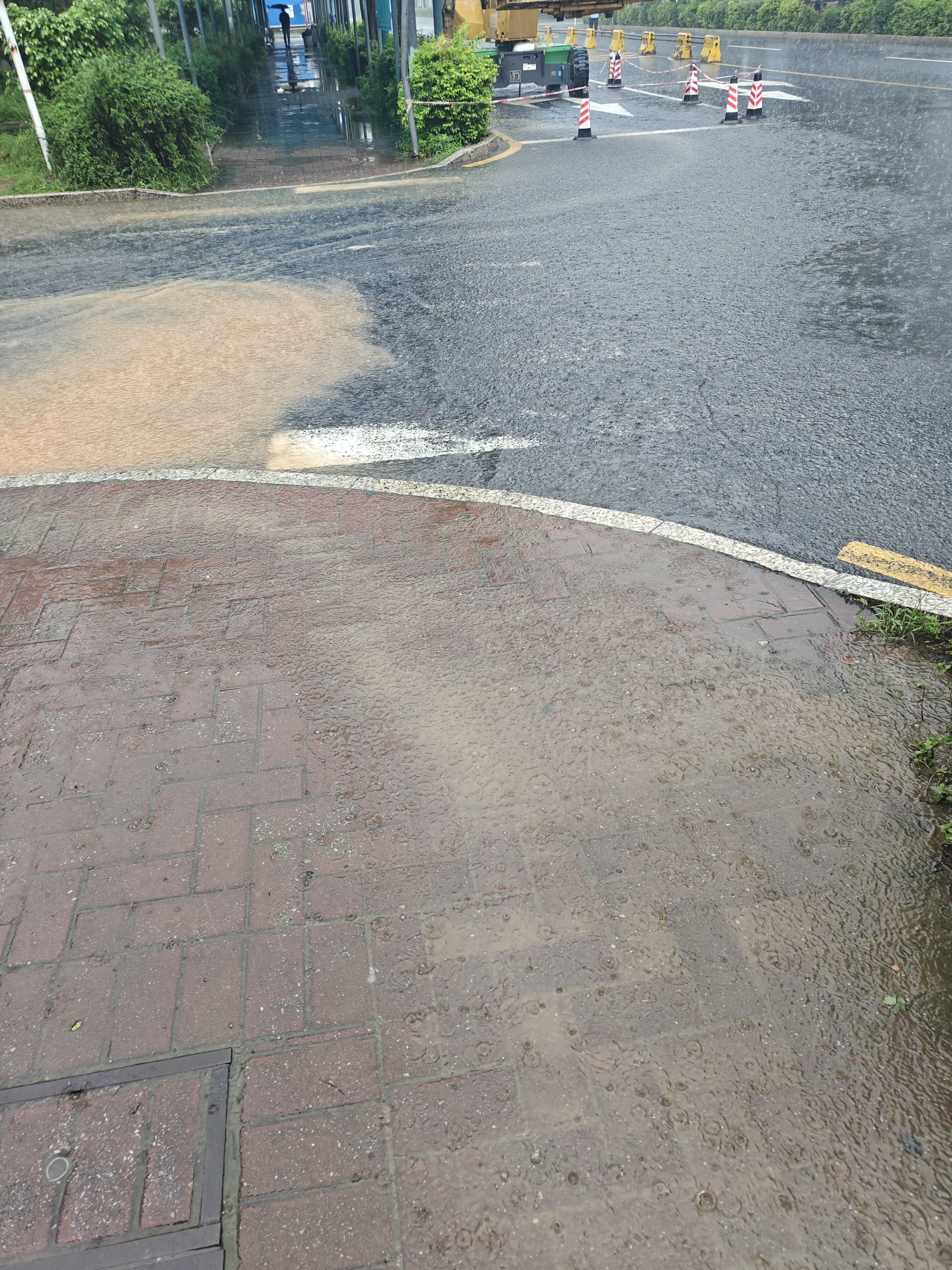 安达通 雨鞋套防水防雨鞋套户外防沙防滑耐磨男女高筒靴套 L码40-42 实拍图