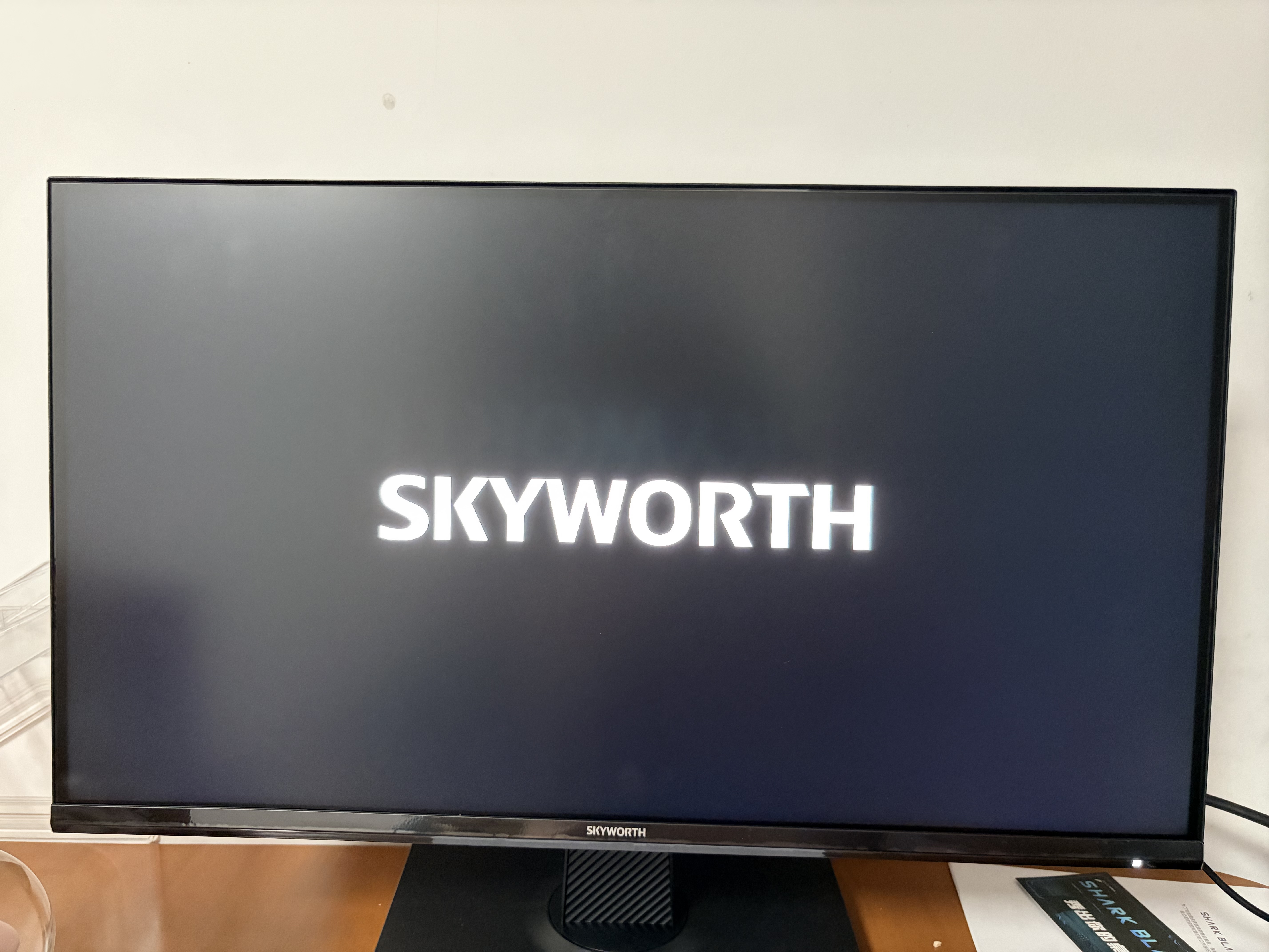 创维（Skyworth）B22 120Hz 21.45英寸办公显示器 FHD 120Hz 99%sRGB 可壁挂 HDMI 硬件低蓝光 超薄便携 电脑显示屏 实拍图
