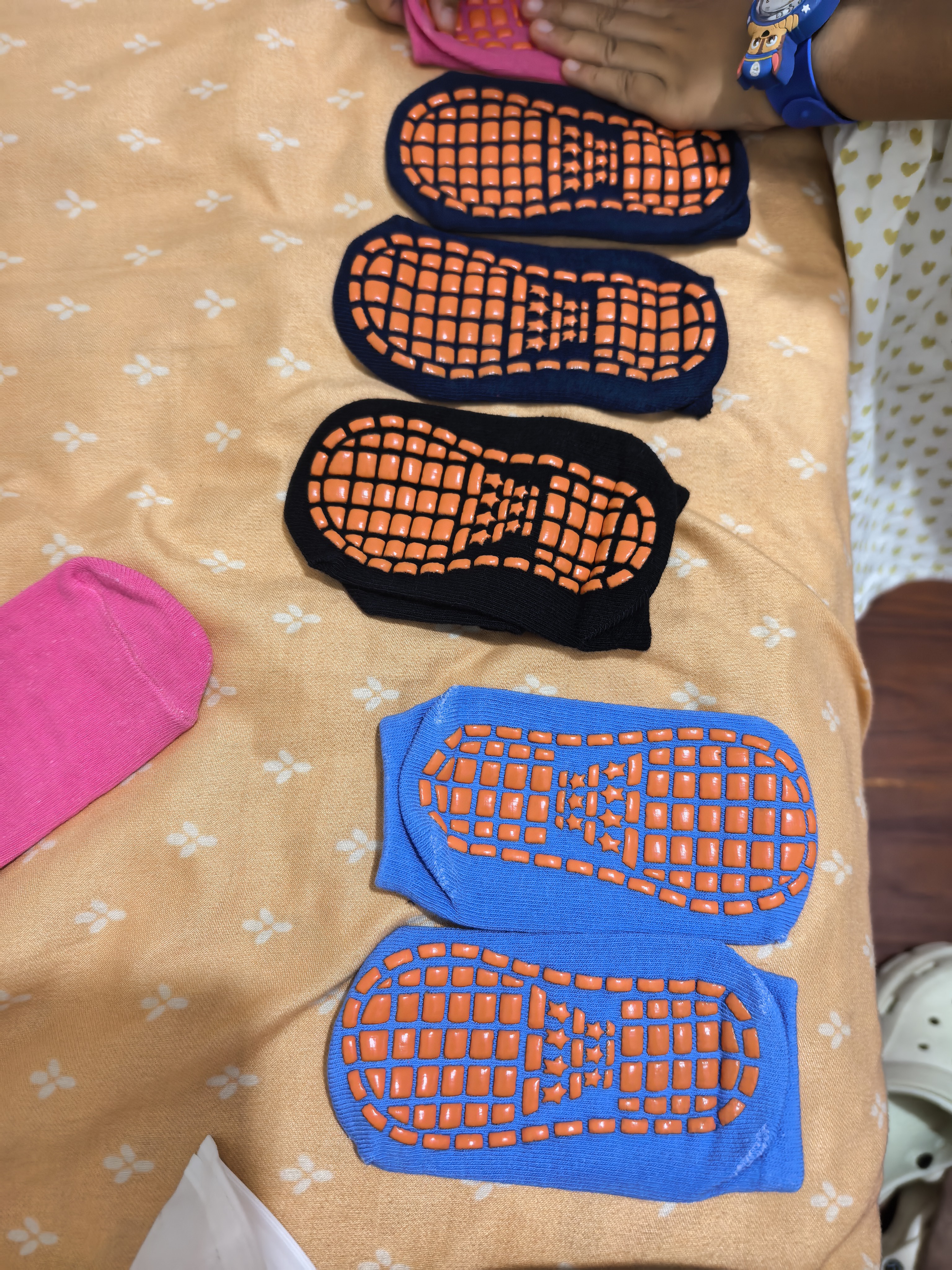 棉十三6双袜子女蹦床袜防滑地板袜儿童新疆棉瑜伽袜硅胶室内亲子短袜 实拍图