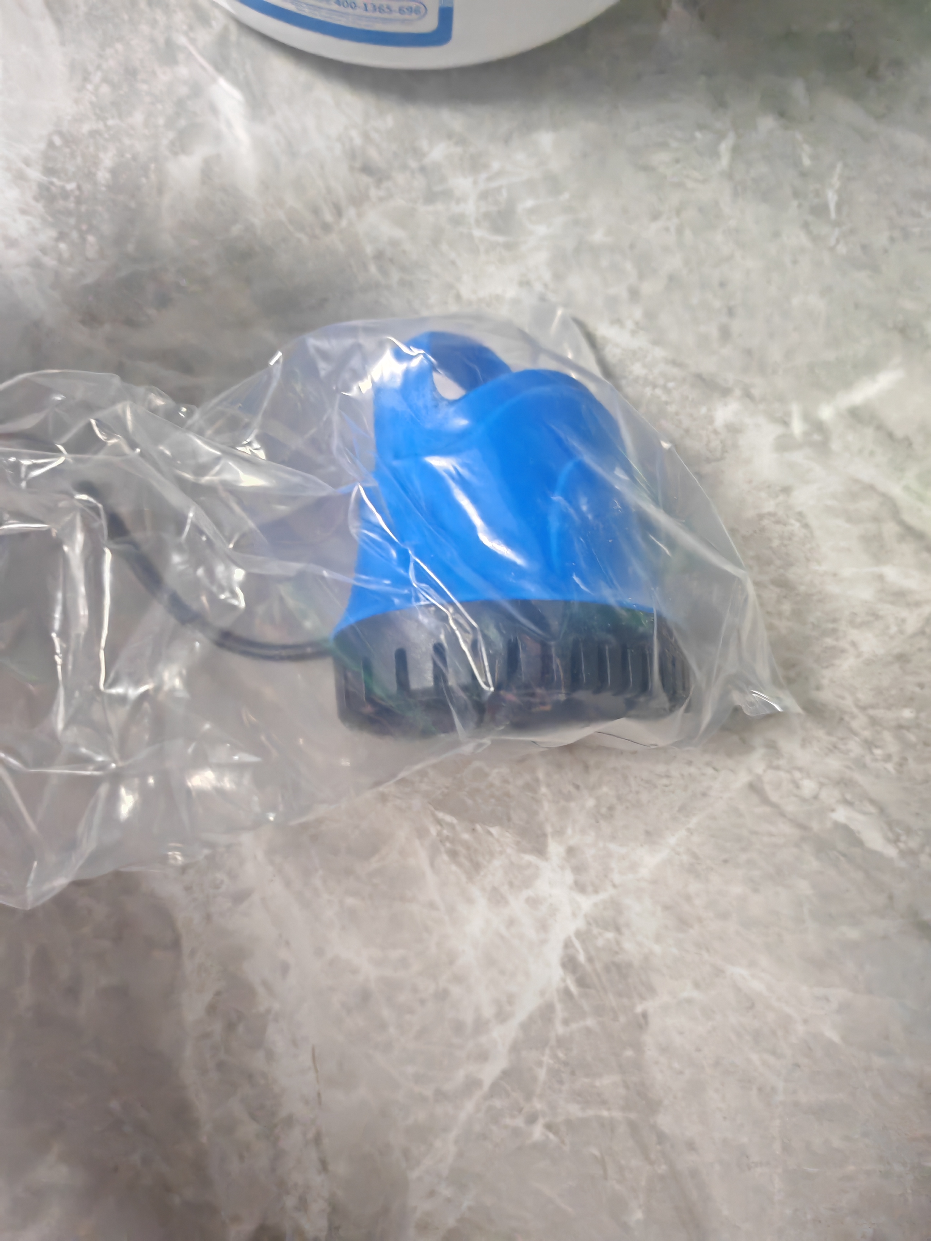 亚峰（yafeng）底吸潜水泵鱼缸水泵抽水泵小型低音过滤器循环泵底吸泵吸粪泵家用 6W 防干烧+水管 实拍图
