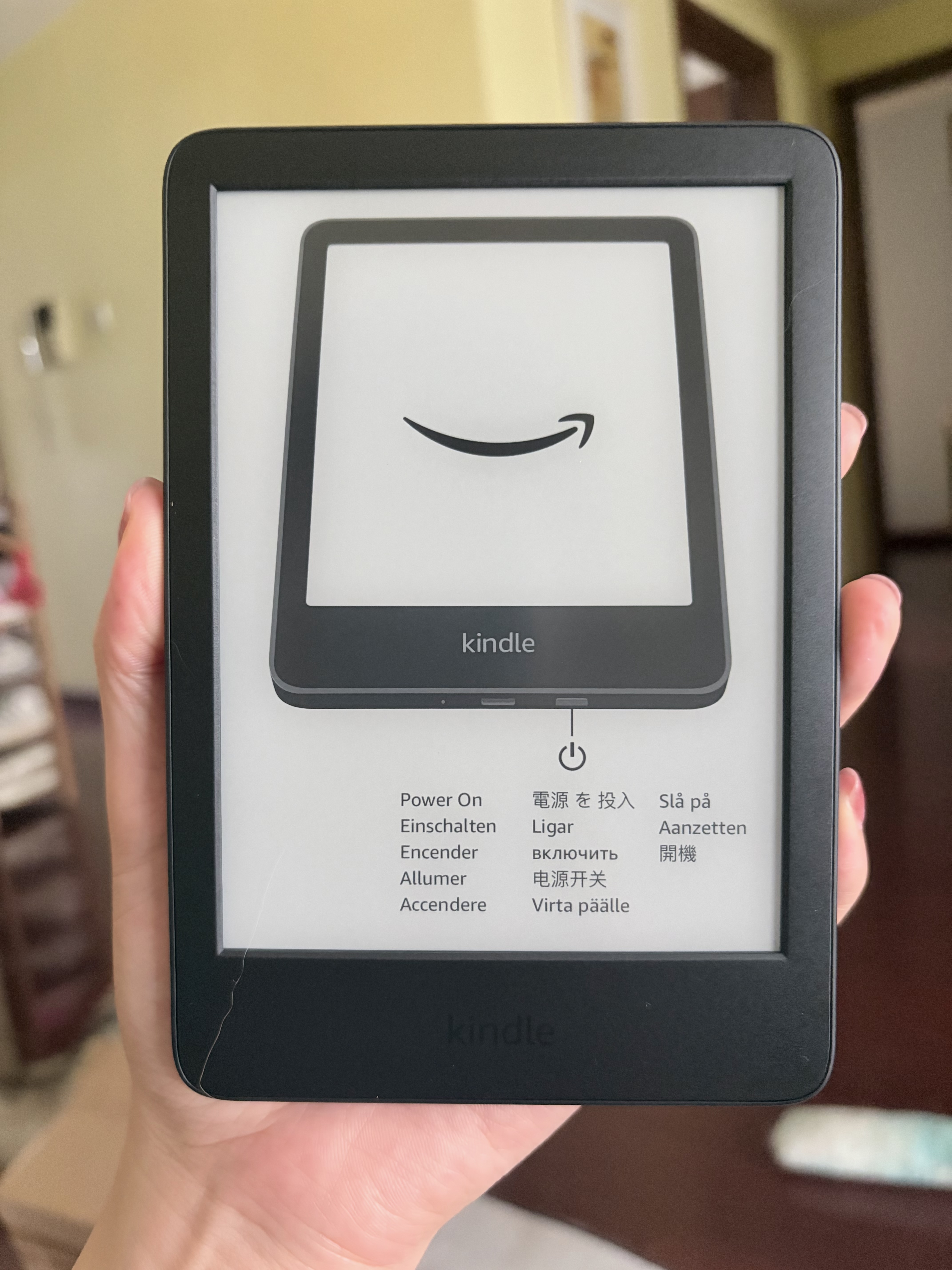 Kindle新款电子书阅读器 电纸书 墨水屏 持久续航 WiFi 海外版广告版非广告版随机发货 Kindle 11代 2024青春版16G 墨黑色 实拍图