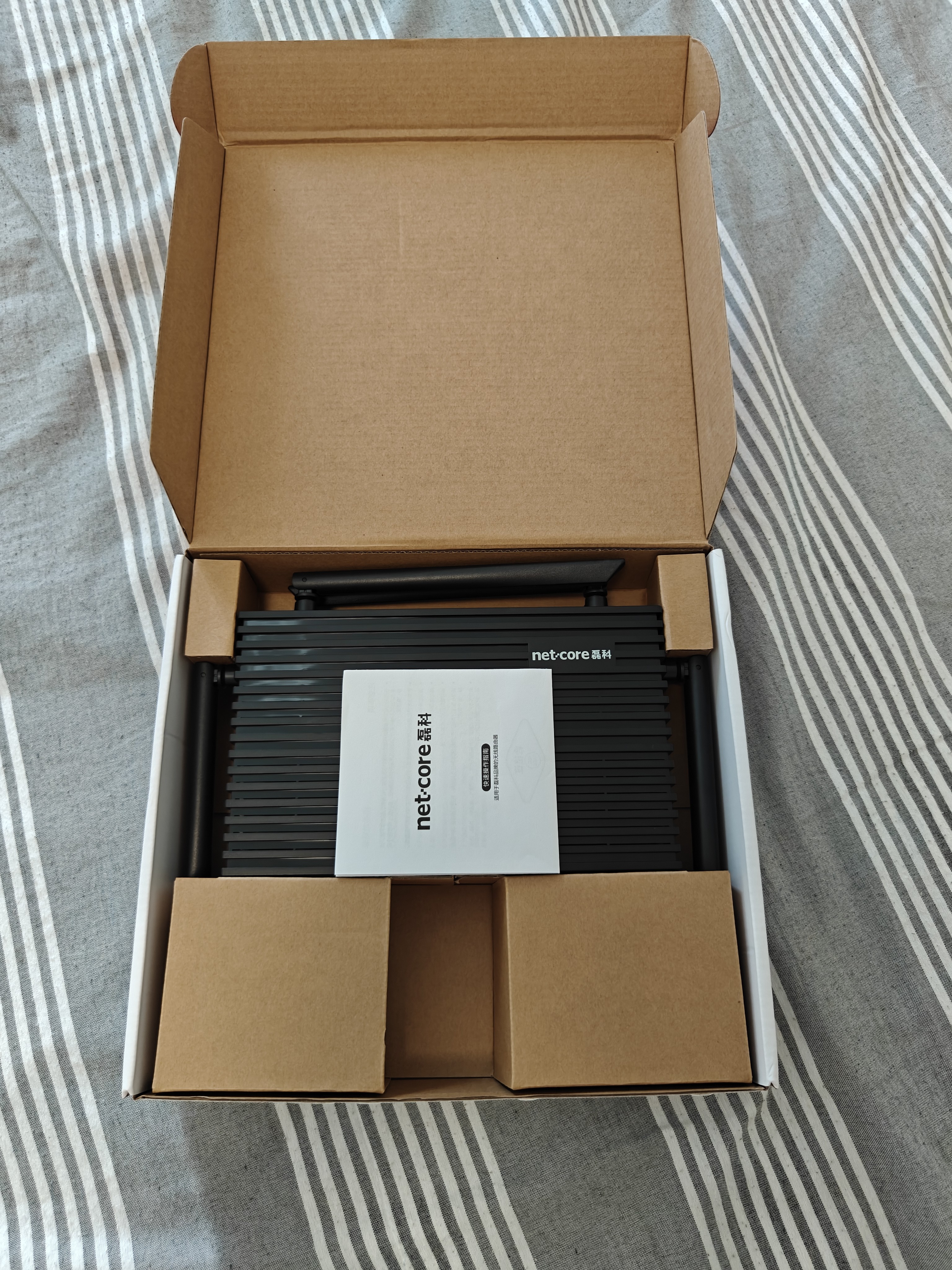 磊科（netcore）N30PRO AX3000无线路由器 5G双频穿墙信号放大器 家用千兆wifi6软路由Mesh 3000M速率 512M内存 实拍图