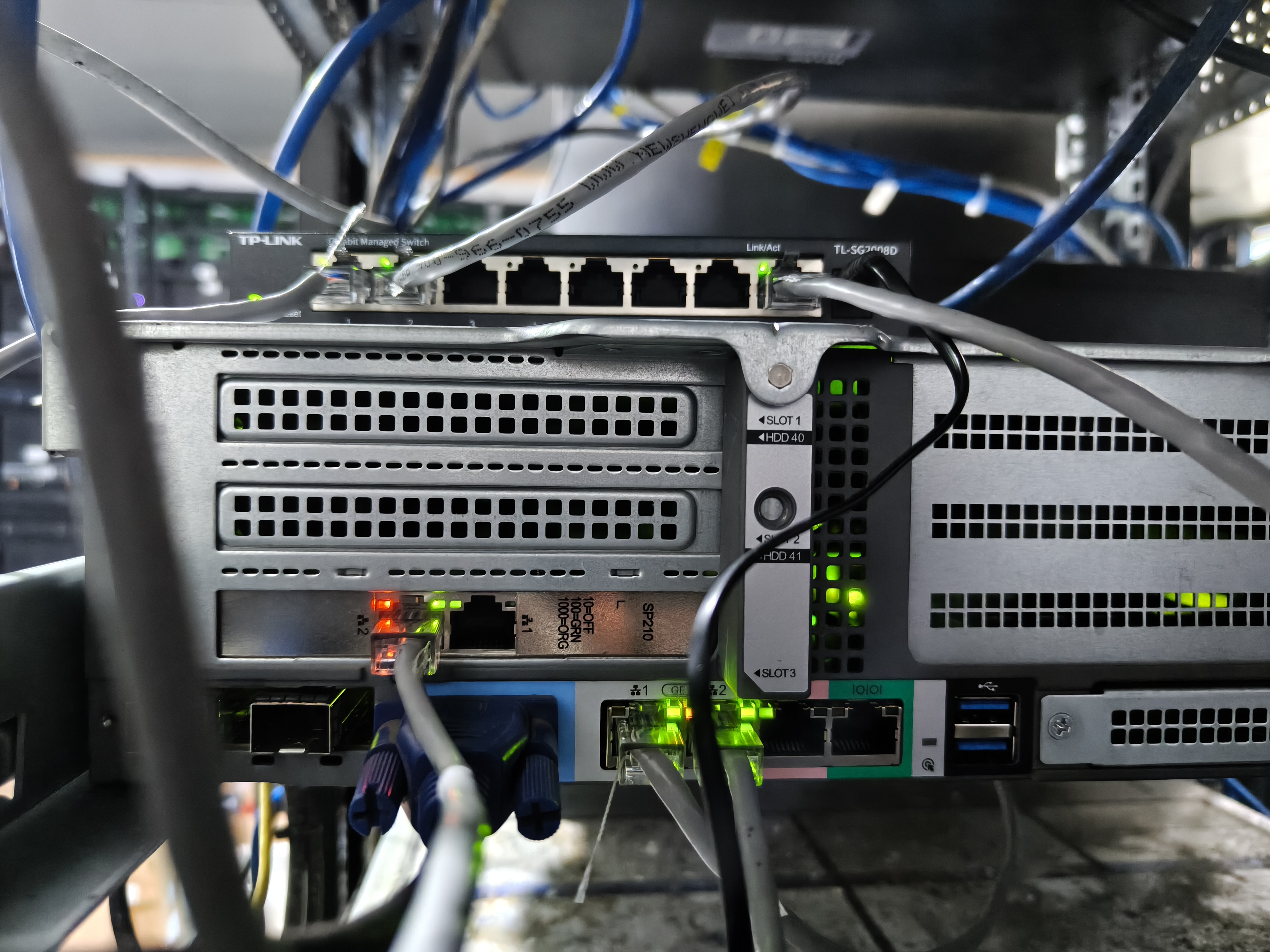 普联（TP-LINK）8口千兆云管理交换机 【TL-SG1008D升级款】APP管理可支持即插即用 网线分线器分流器TL-SG2008D   实拍图