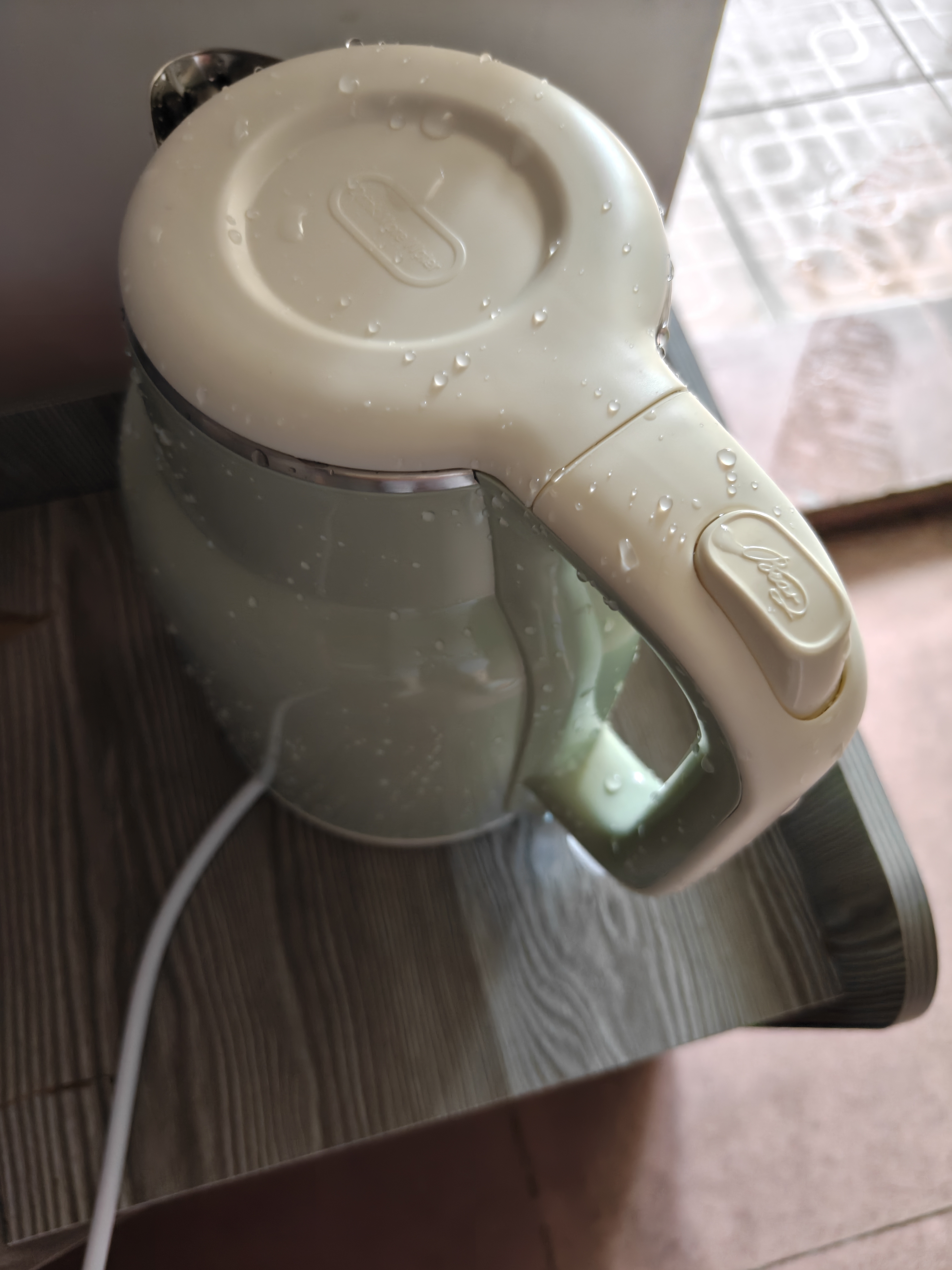 小熊（Bear）烧水壶 电热水壶 家用电水壶泡茶0涂层自动断电304不锈钢1.5L办公室开水壶 ZDH-H15L6 实拍图