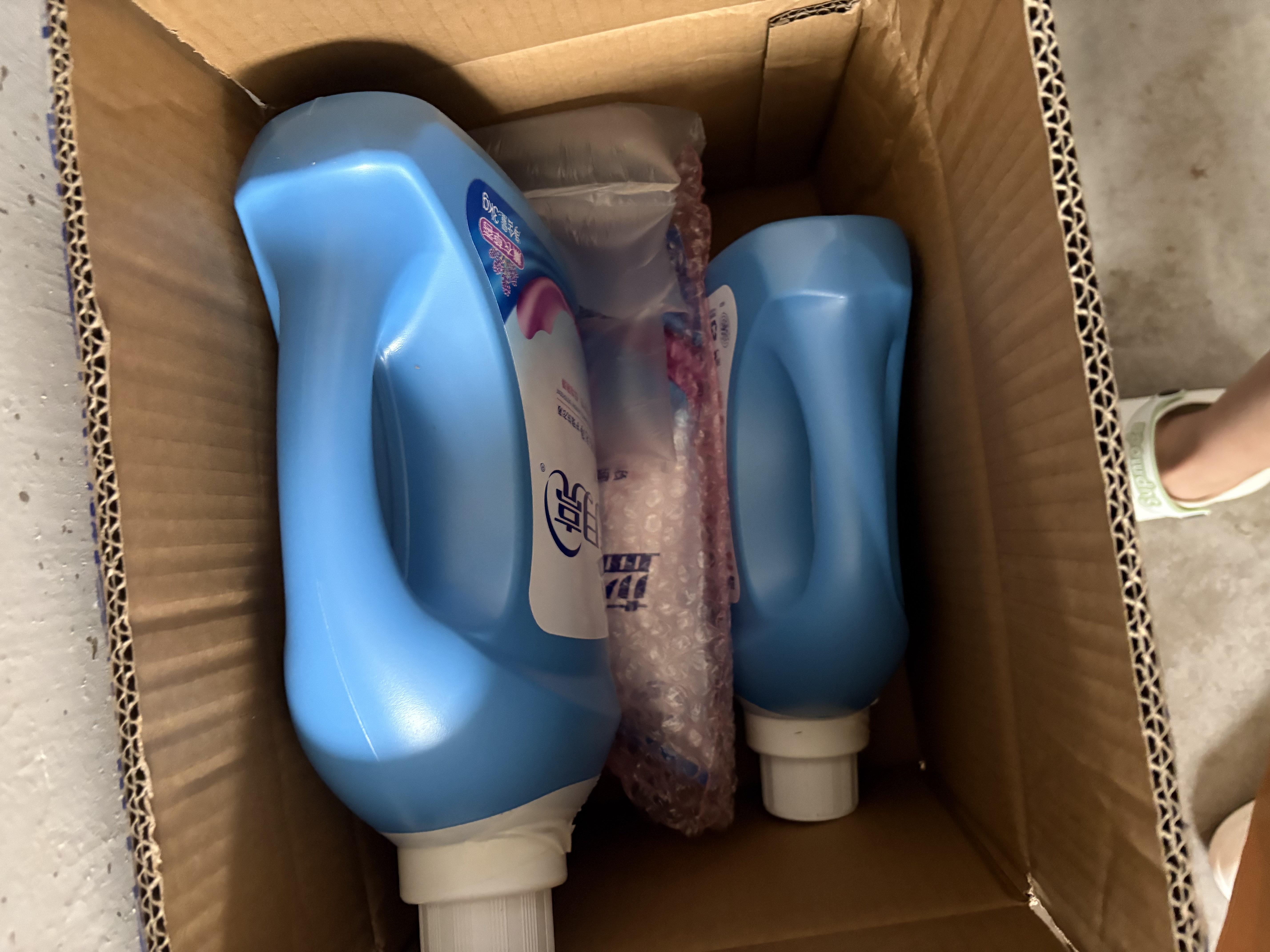 蓝月亮洗衣液 深层洁净 易过水 强效去污 机洗手洗可用 【12斤瓶袋】3kg+2kg+1kg袋 实拍图