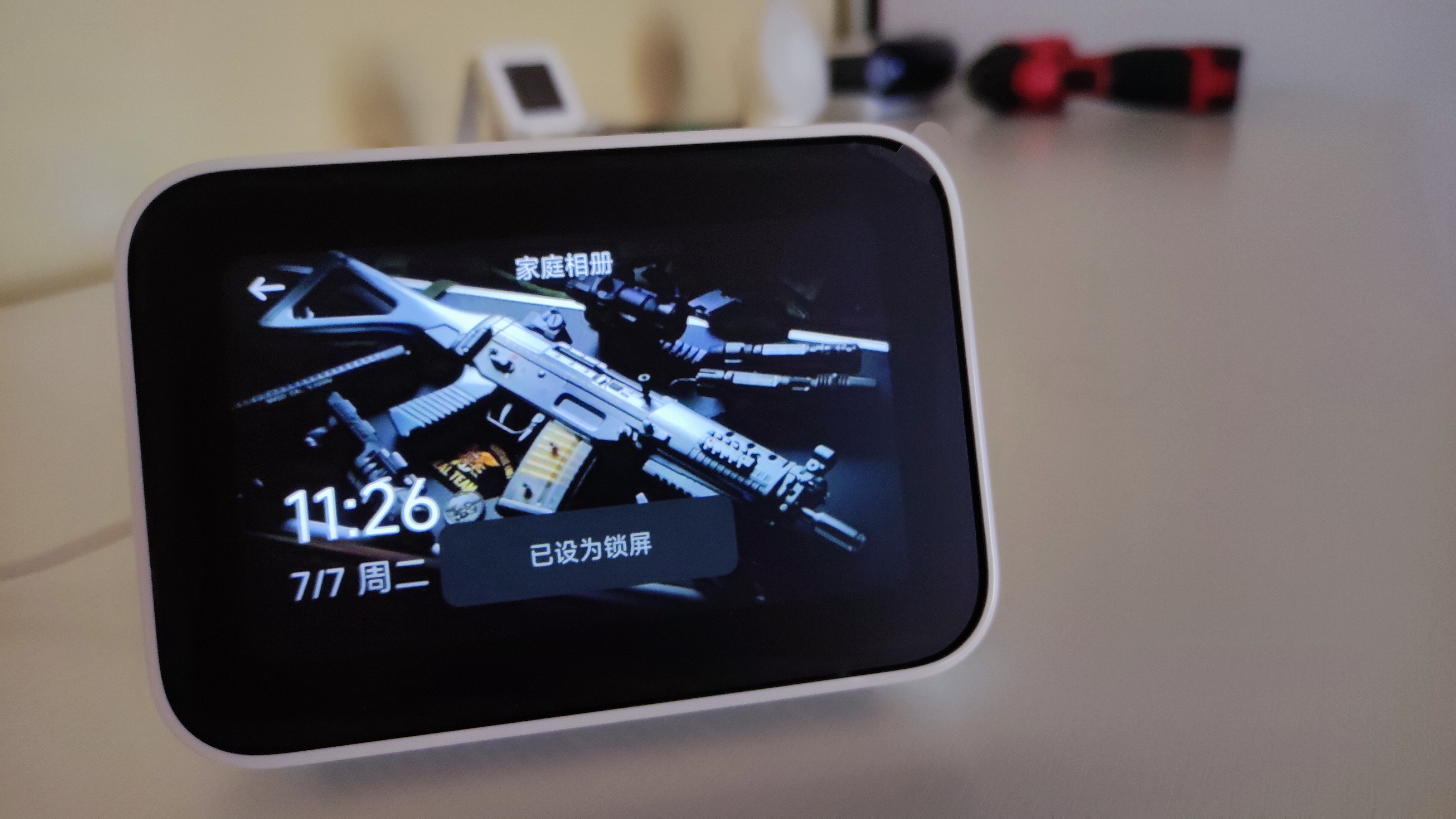 小米（MI）智能家庭屏 Mini 小爱同学大模型 智能音箱音响 桌面家庭中控 触屏 搭载小米澎湃系统 蓝牙音箱 实拍图