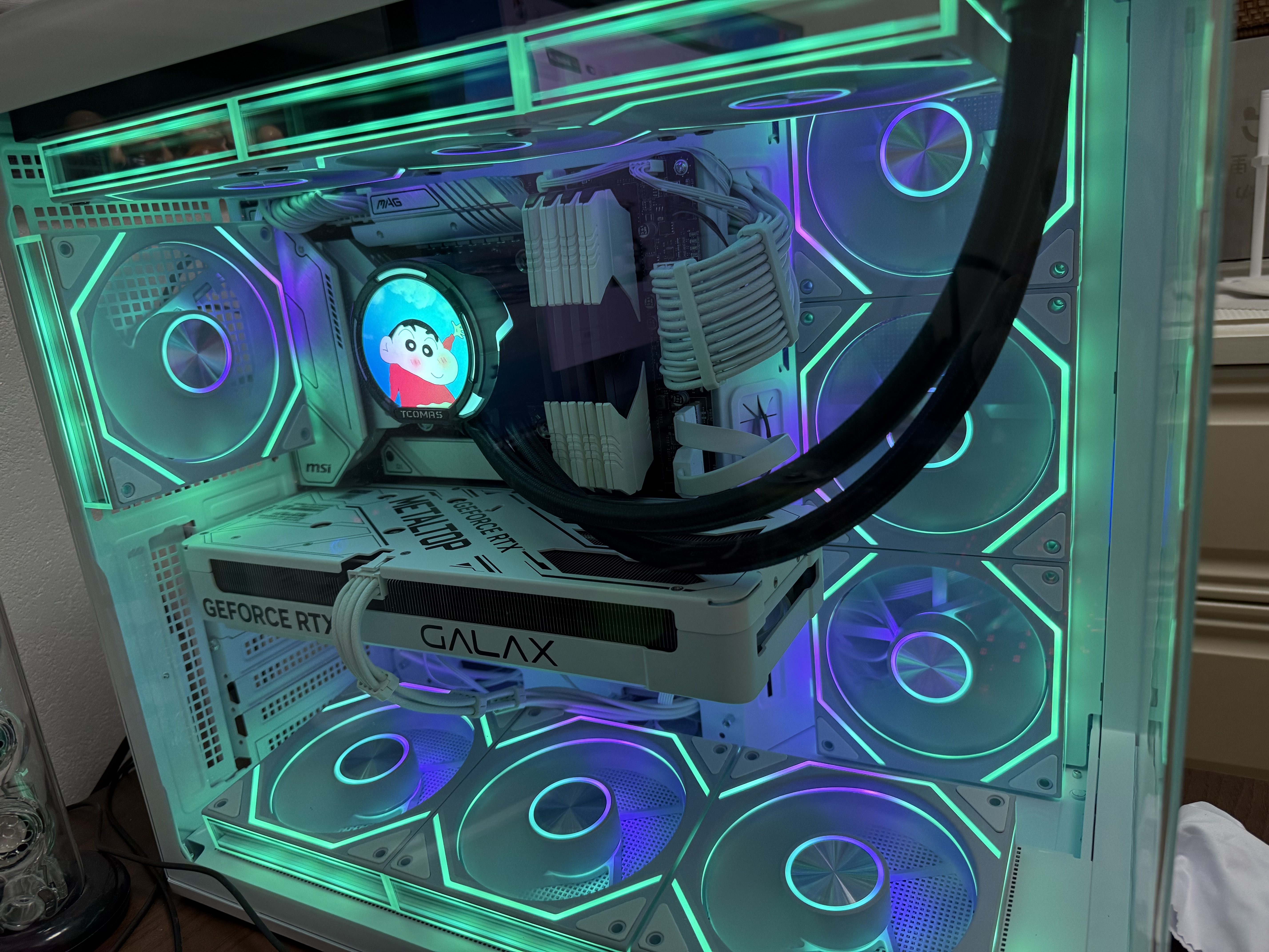 TCOMAS钛钽SJ-A080 360黑色 一体式CPU水冷散热器 大冷头加厚冷排风扇ARGB光效 支持intel/AMD 实拍图