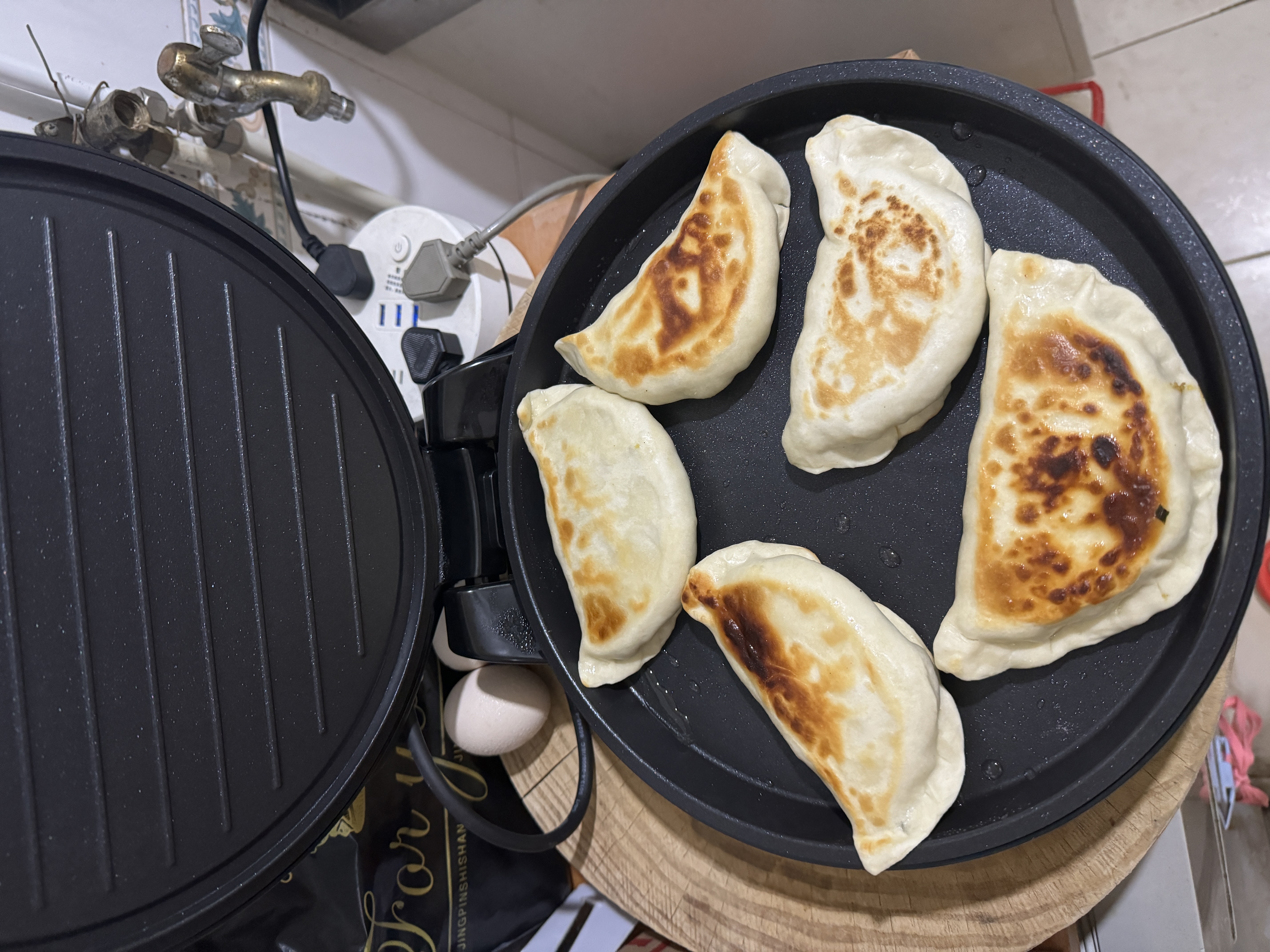 美的（Midea） 电饼铛 家用双面加热不沾电饼档煎饼锅 可做三明治 加深加大烤盘早餐机煎烤机烙饼锅 【性价比推荐】上下独立加热 JKE30T76 实拍图