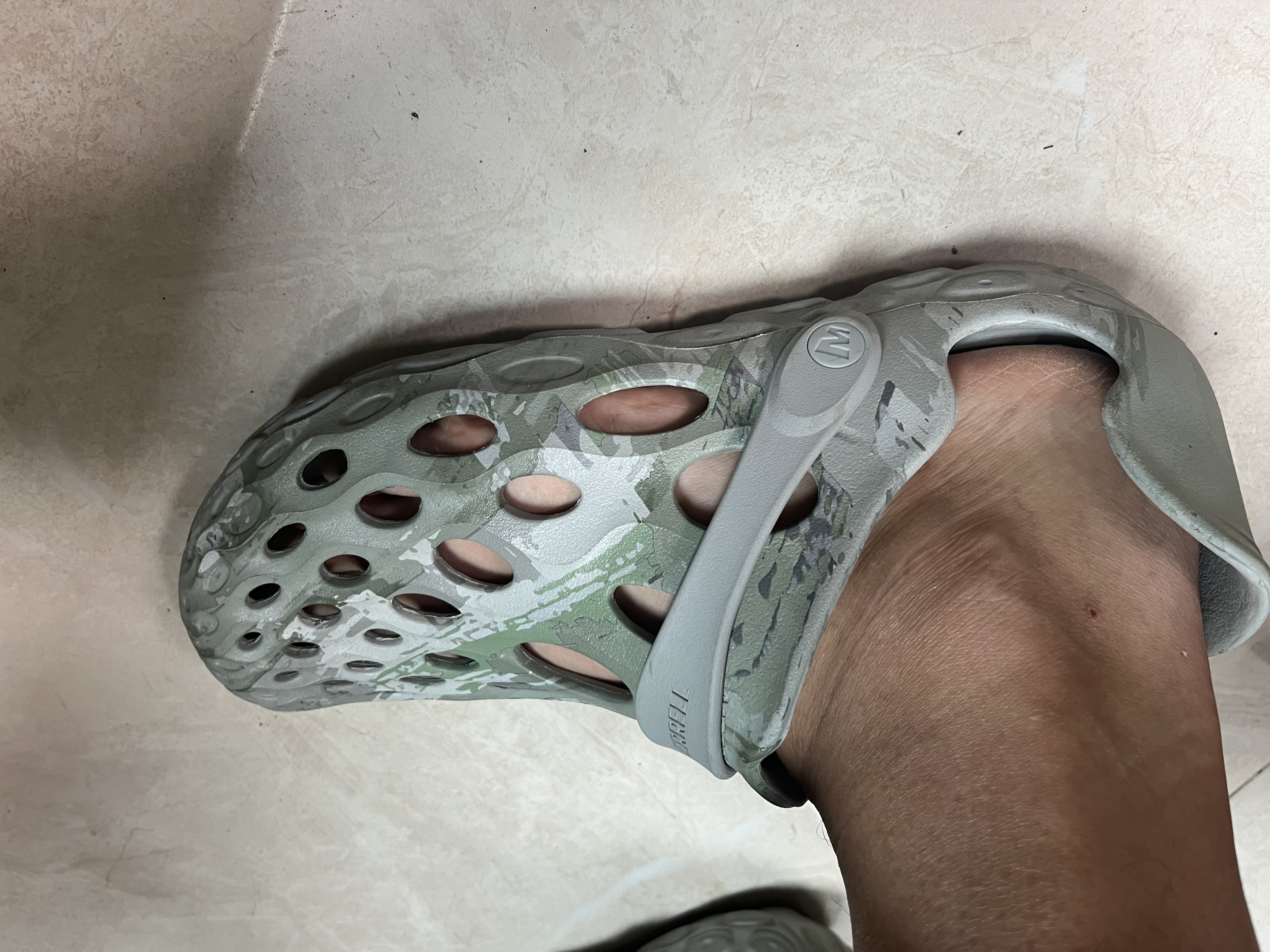 迈乐（Merrell）户外溯溪洞洞鞋HYDRO MOC毒液涉水鞋男女款沙滩鞋凉鞋轻便溯溪鞋 J500717灰石绿（男）上新 43 偏大一码 实拍图