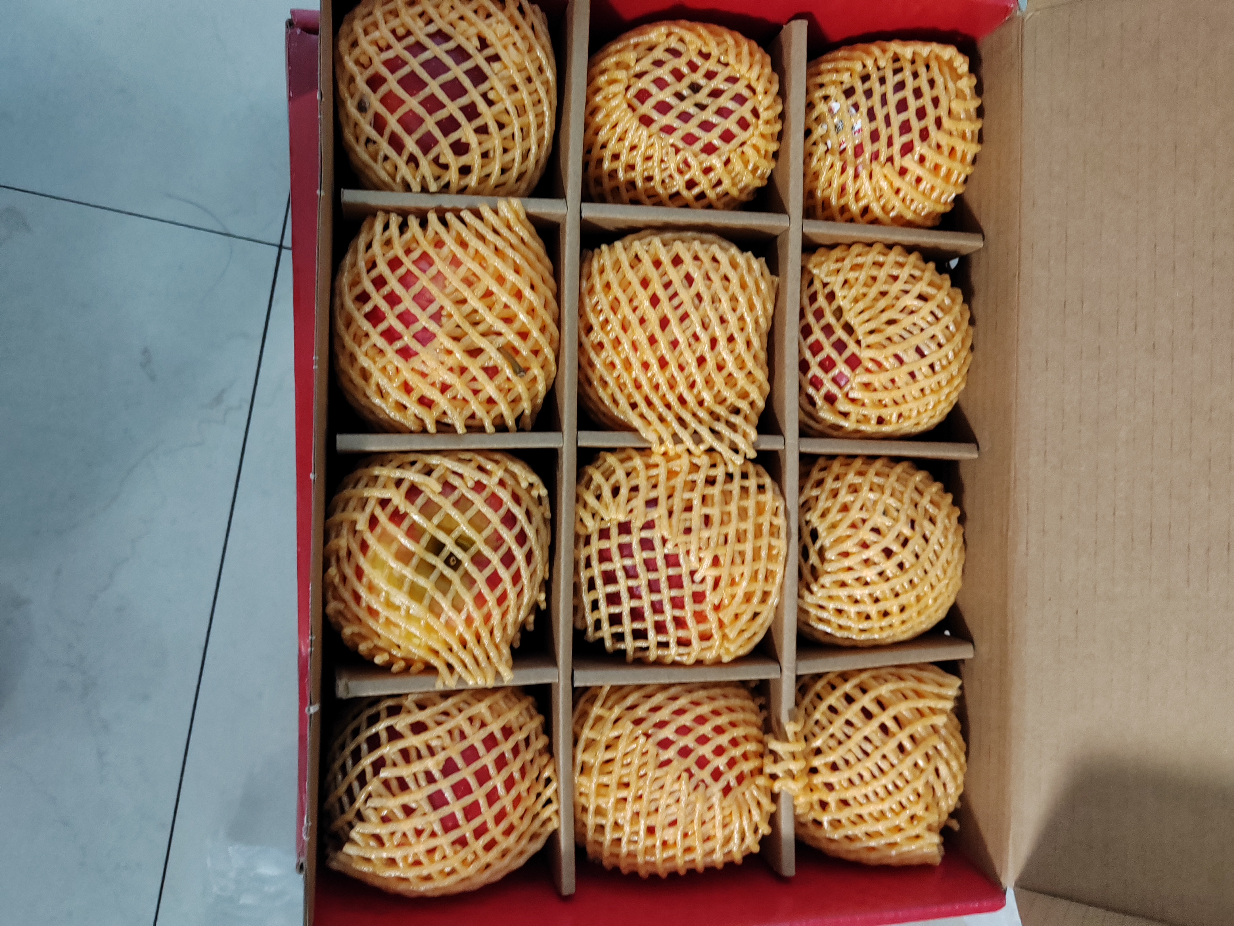 京鲜生 新西兰皇后红玫瑰苹果巨无霸12粒礼盒单果180-230g 生鲜水果礼盒 实拍图
