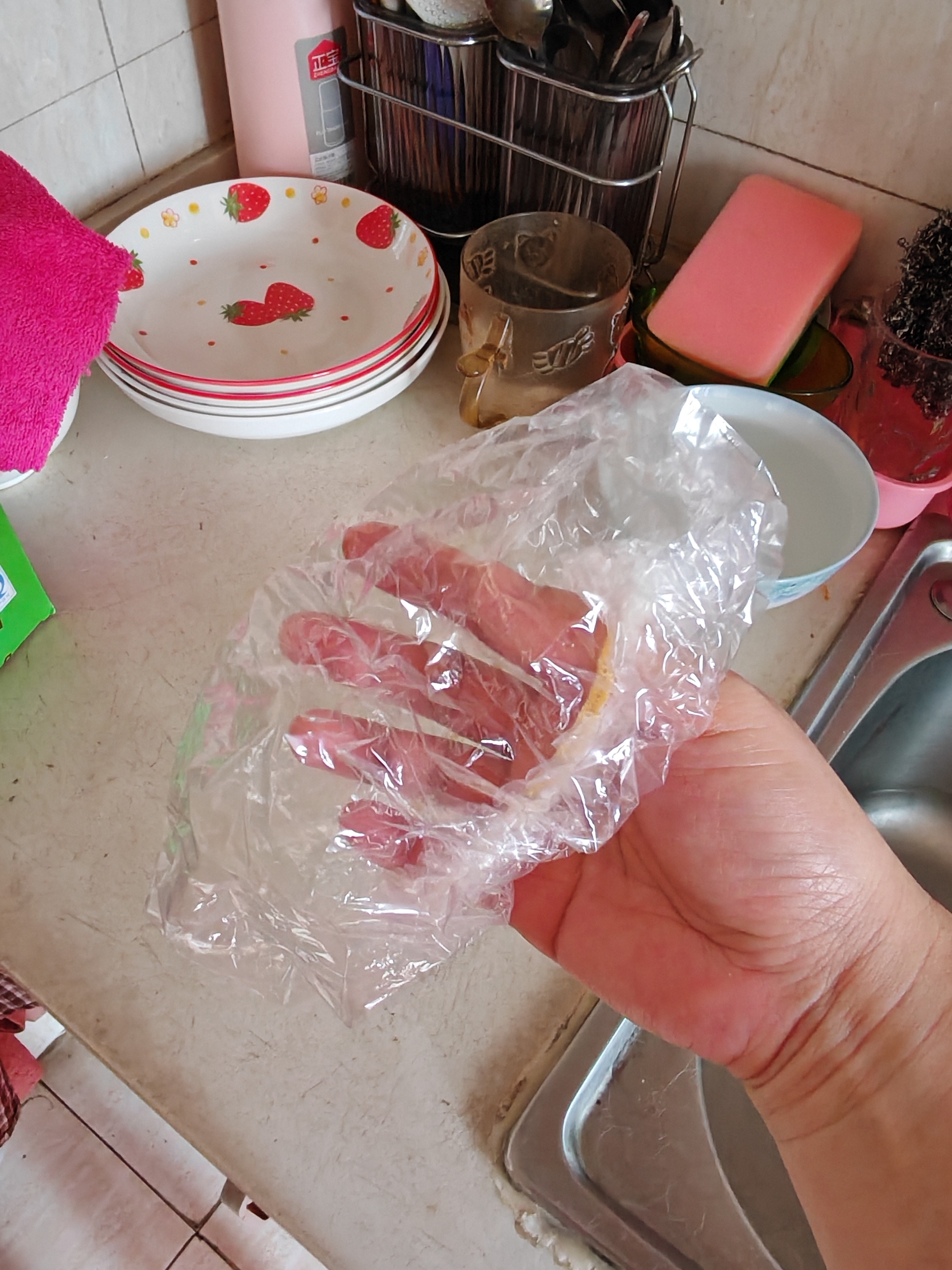京东京造 一次性保鲜罩套 保鲜膜套袋【可挂才干净】大小碗通用 150只 实拍图