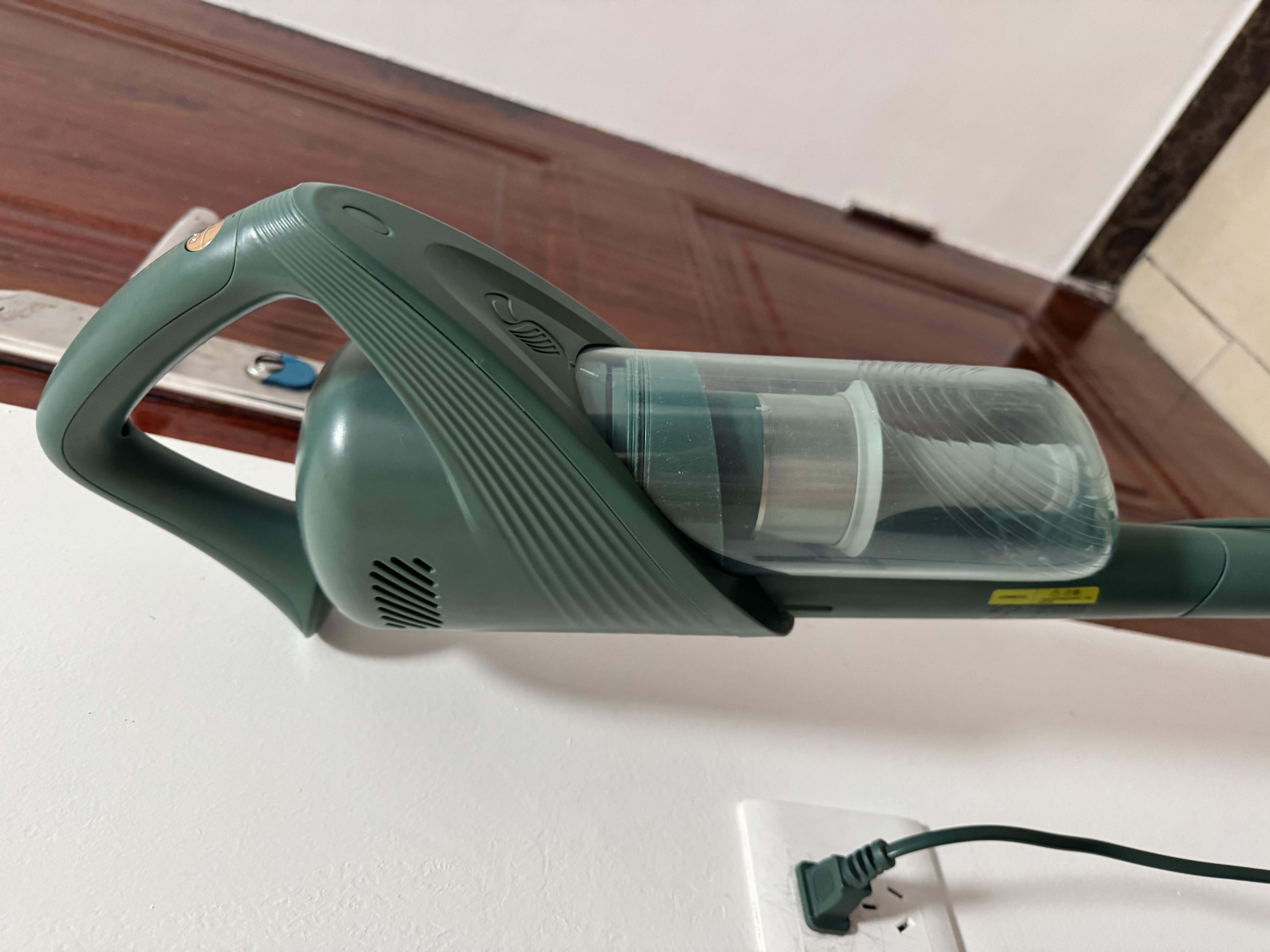 海尔（Haier）吸尘器家用吸尘有线随手吸手持推杆拖地除尘机大吸力大功率轻机身擦地吸拖一体机HZ-SQ1 实拍图