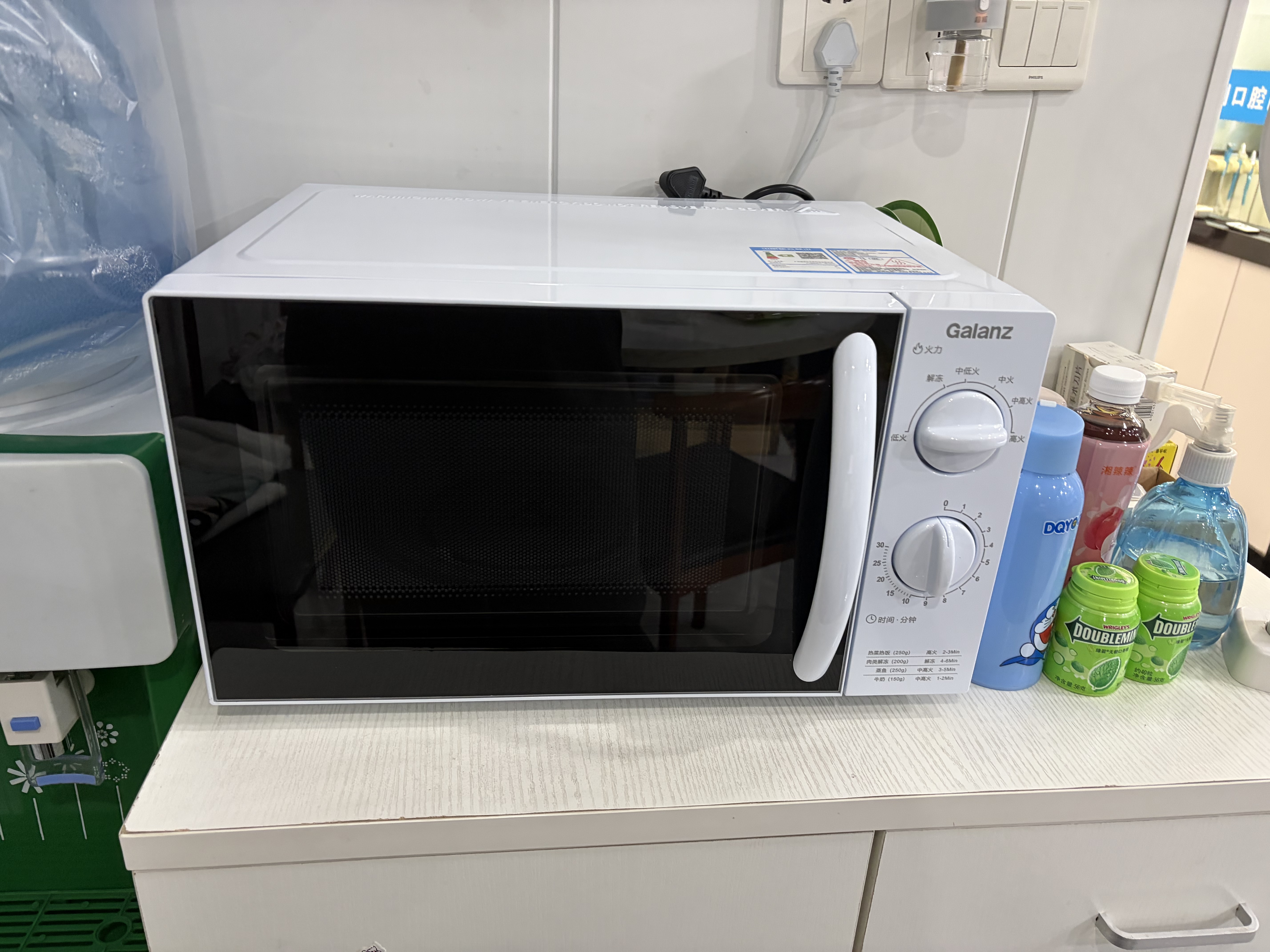 格兰仕（Galanz）微波炉家用小型便捷微波炉 360°转盘加热旋钮操控易洁内胆操作简单SE(W3) 实拍图