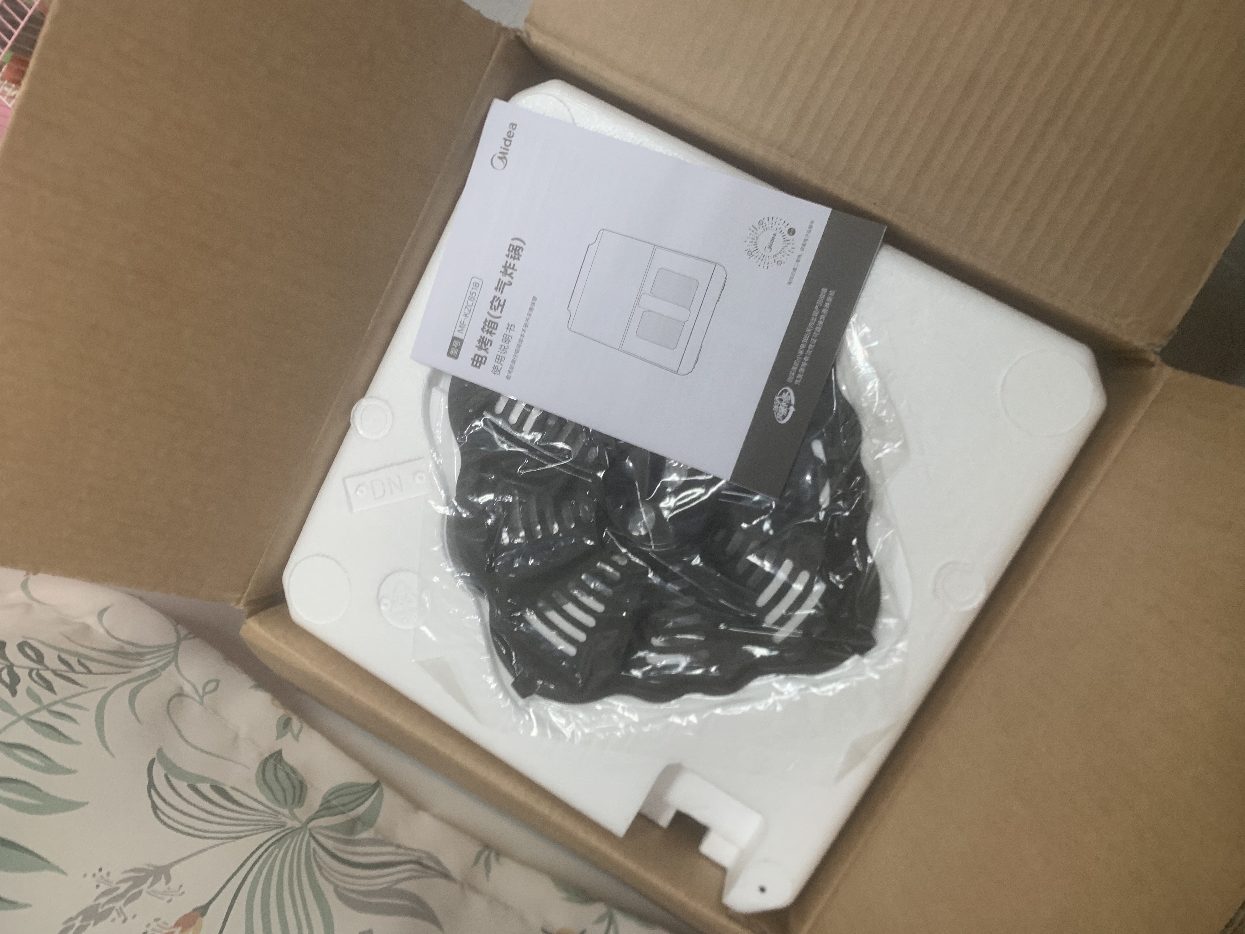 美的（Midea）0氟涂层空气炸锅蒸烤一体2026年新款免翻面蒸汽炎烤双热源家用6.5L大容量可视空气电炸锅KZC6518 实拍图