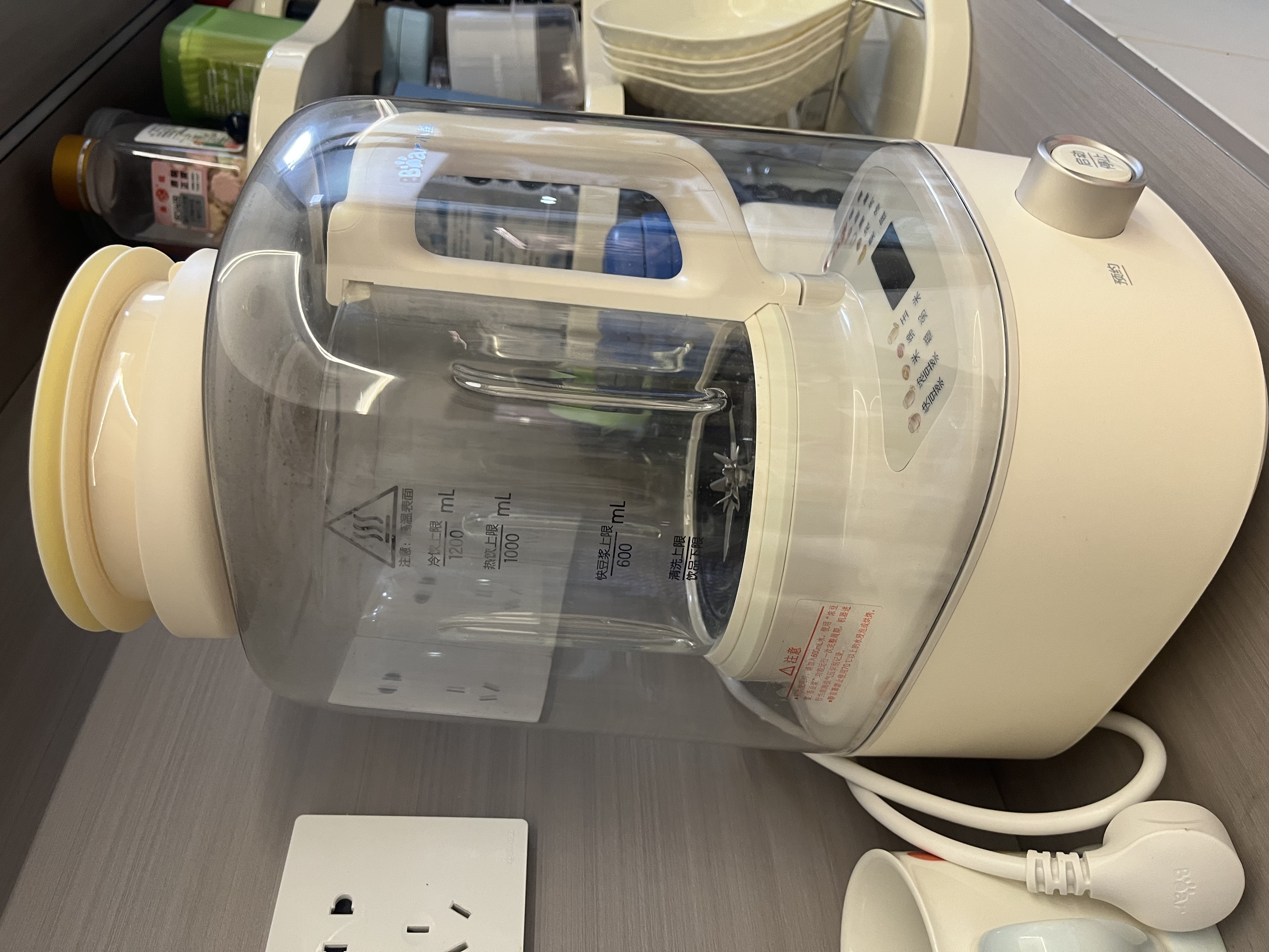 小熊（Bear）破壁机全自动免煮2026新款静音降噪家用豆浆机料理机有钛底盘1.2L榨汁料理辅食机3-4人用PBJ-F10K1 实拍图