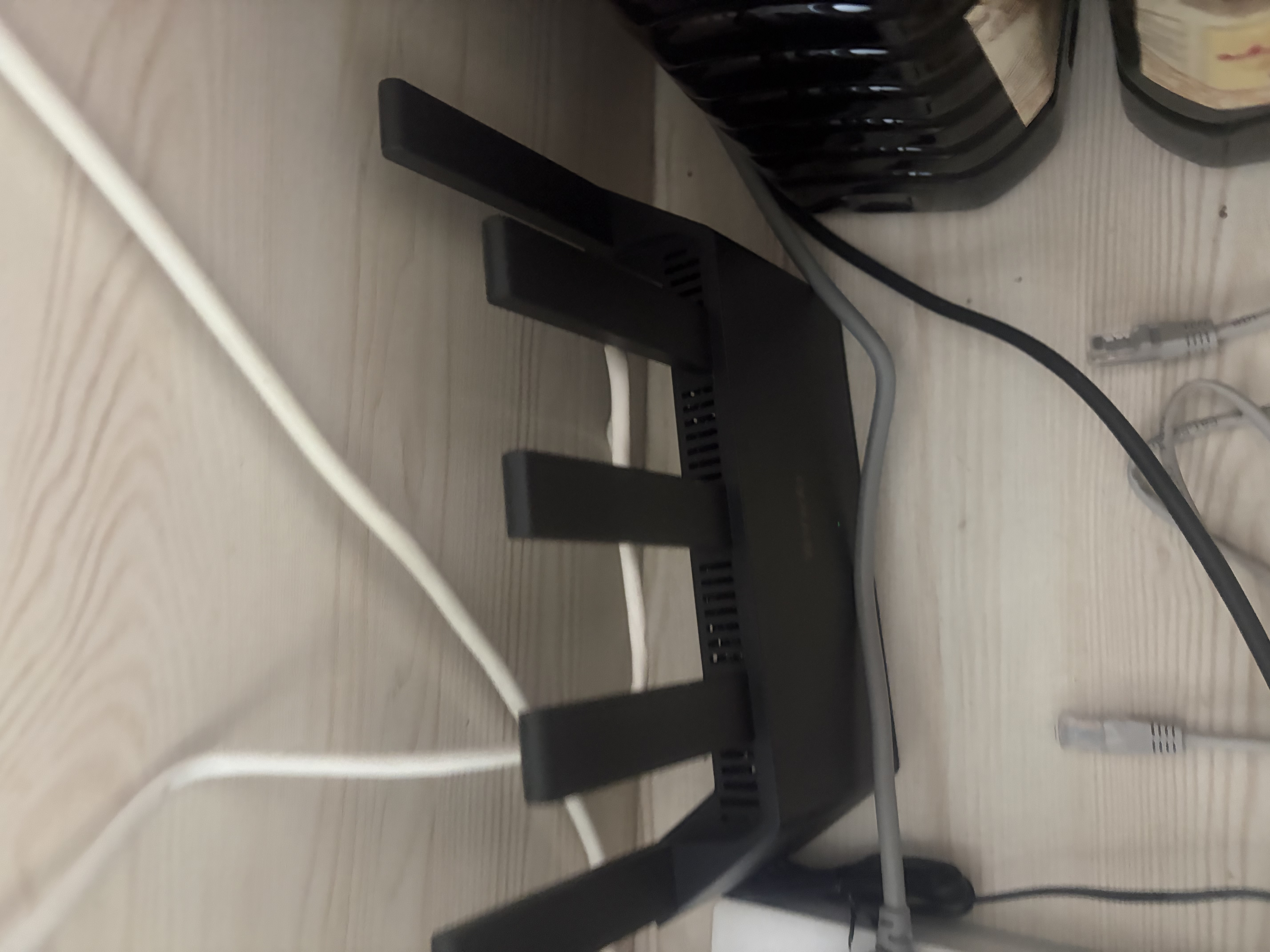 Tenda腾达路由器【升级WiFi7】云霄BE3600信号放大器无线千兆穿墙王:立式全屋Mesh放大器【2年质保】 实拍图