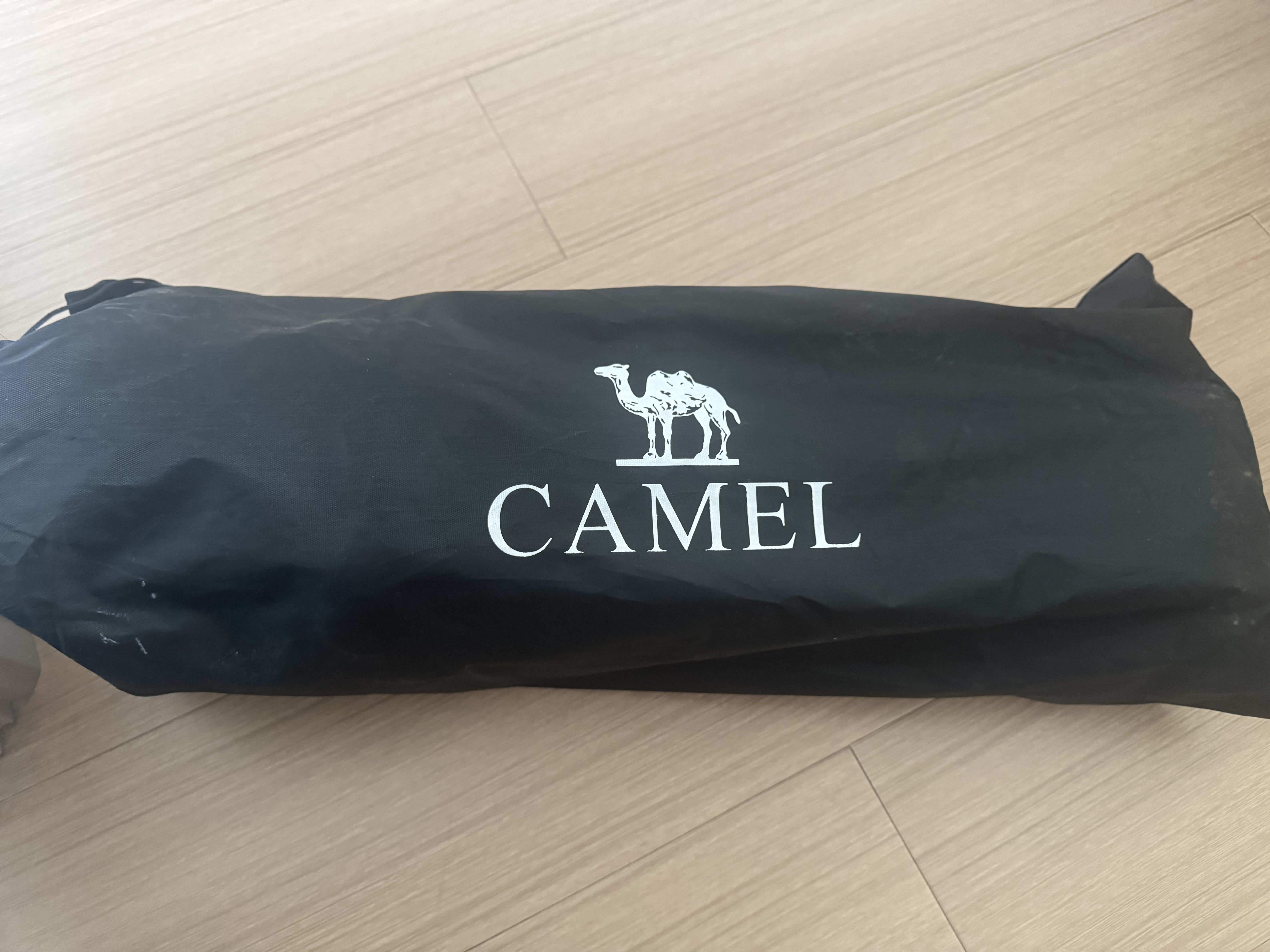 骆驼（CAMEL）户外儿童月亮椅凳折叠便携沙滩椅野餐钓鱼椅露营写生椅子 卡其色 实拍图