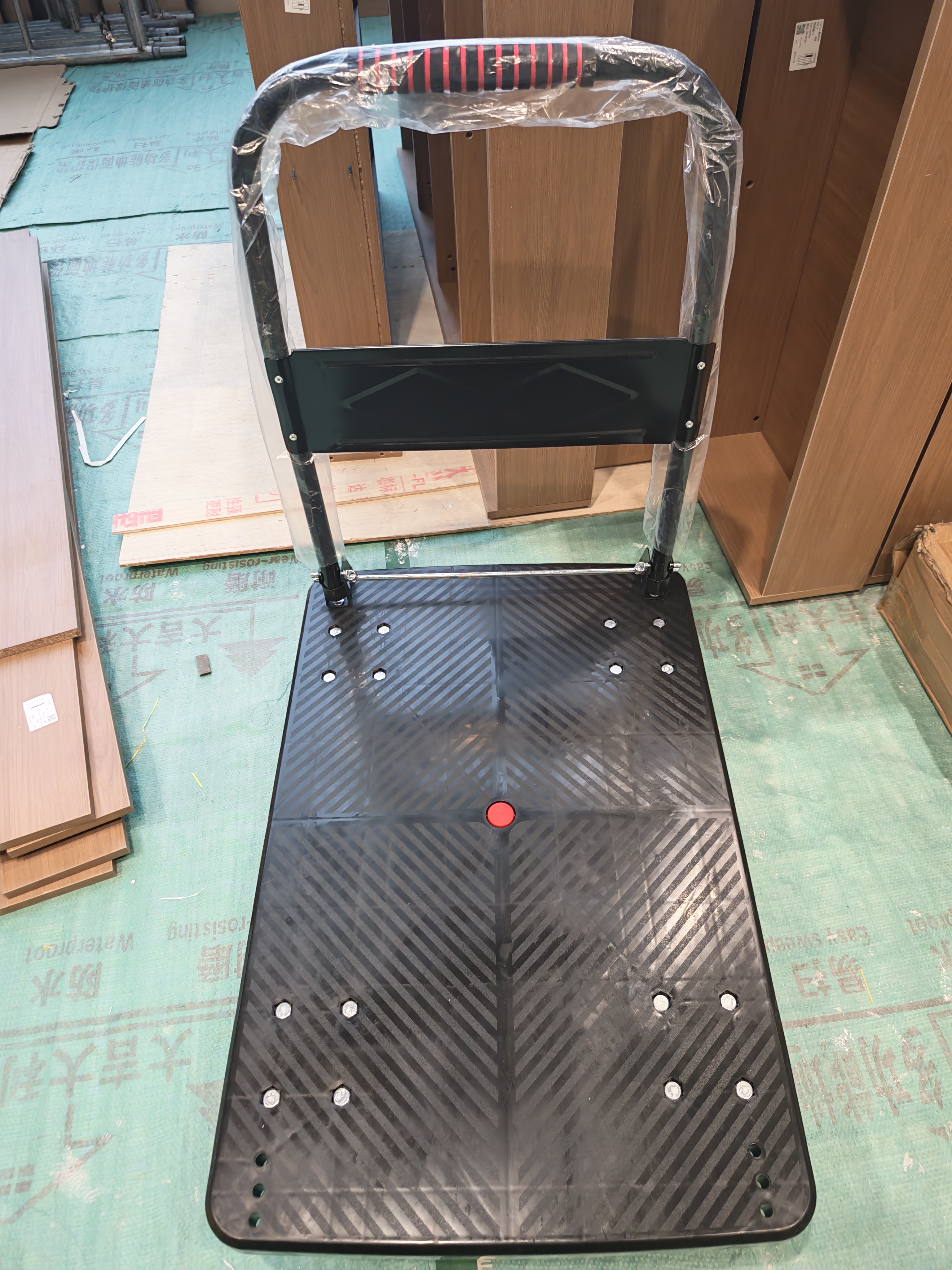 乐优佰易 小推车平板车手推车 90*60cm5寸TPR轻音耐磨四管1000斤 装修小拖车搬运手拉车折叠 实拍图