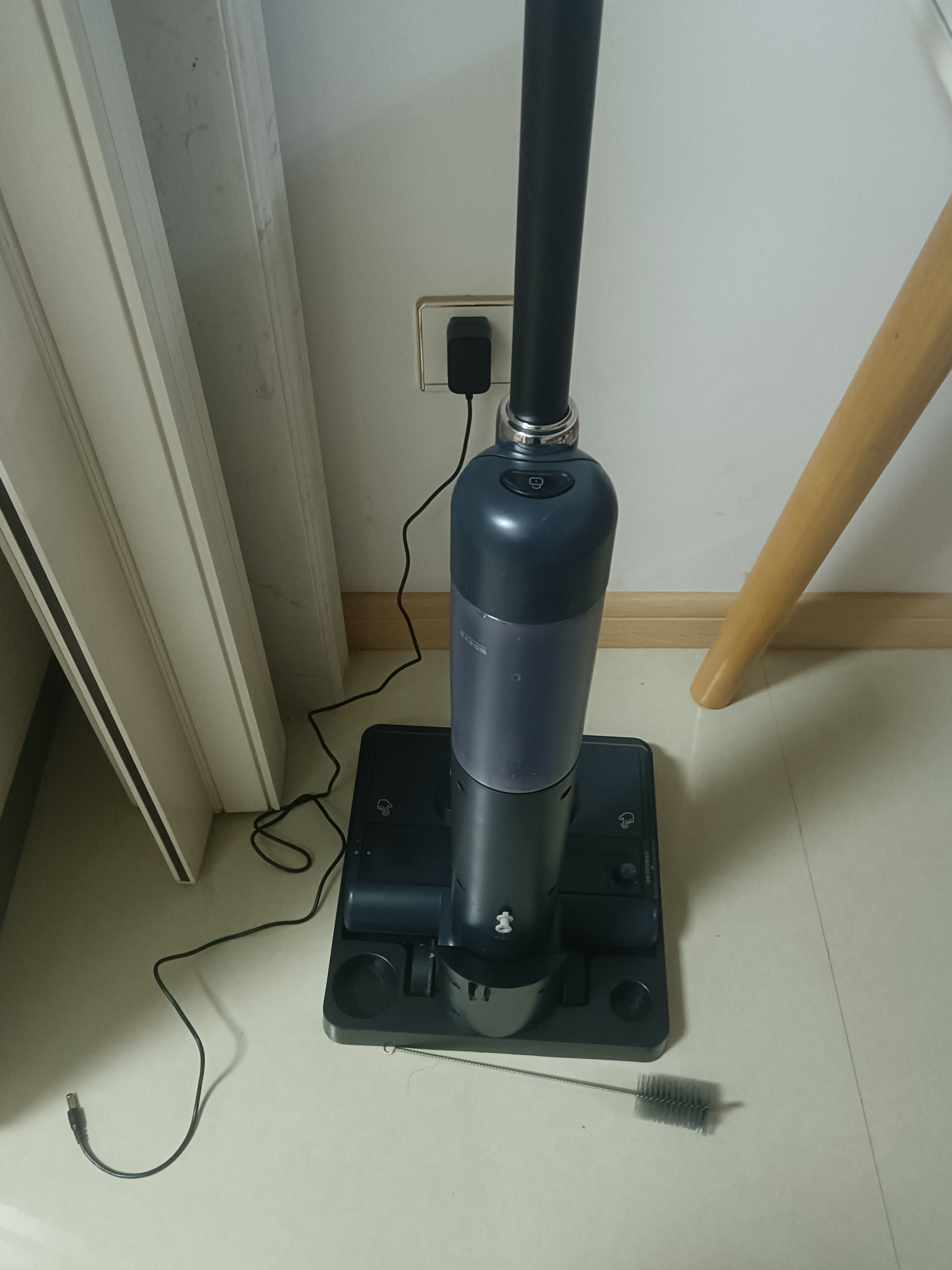 苏泊尔洗地机 拖地机扫拖一体机 自清洁固液分离无异味轻量自牵引电动拖把 EMC-K2 家用 【固液分离 一秒洗地7次】超轻机身 可躺平 实拍图