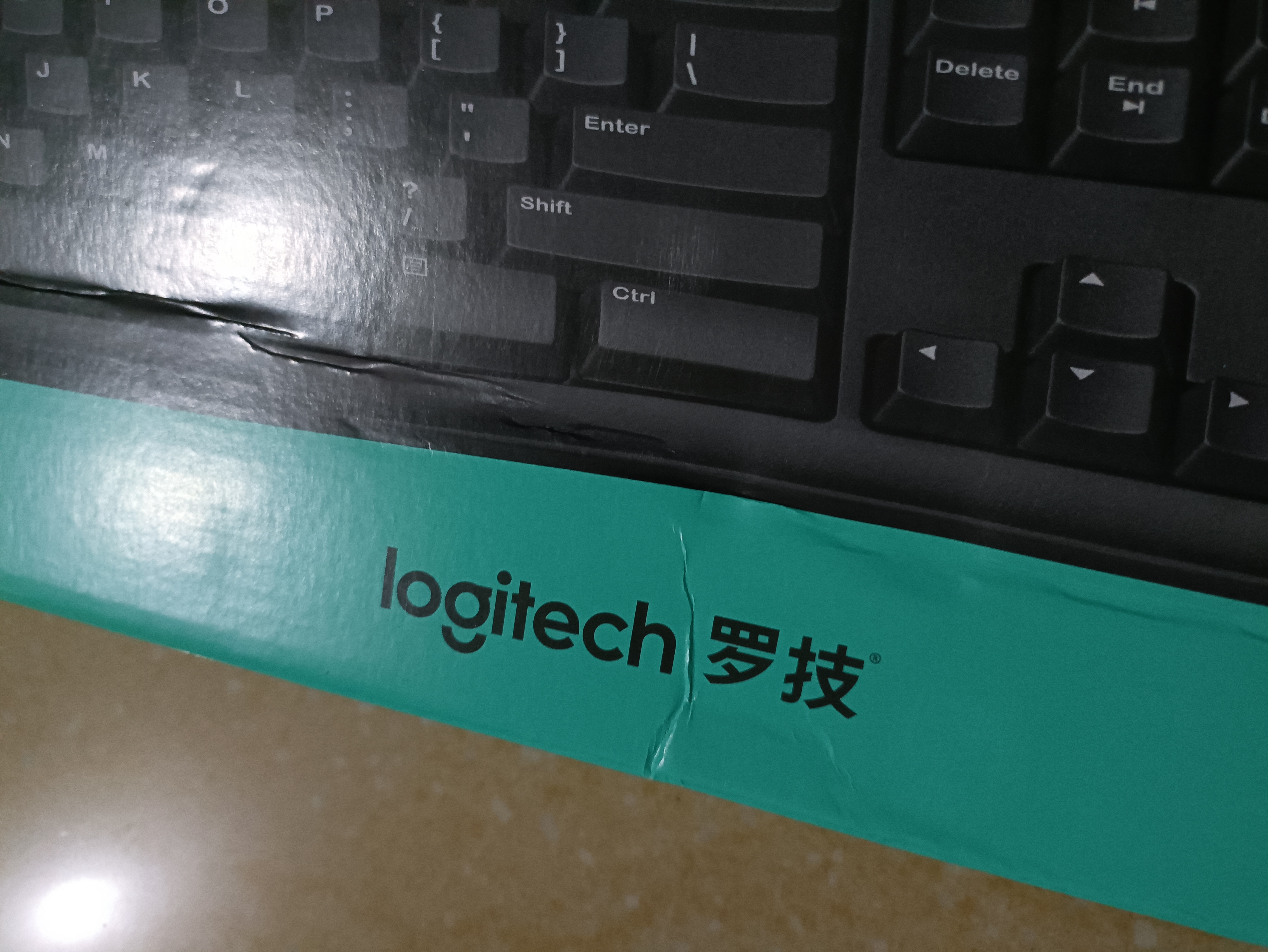 罗技（Logitech）MK275 键鼠套装 无线键鼠套装 办公键鼠套装 全尺寸 商务键鼠套装 带无线2.4G接收器 黑蓝色 实拍图
