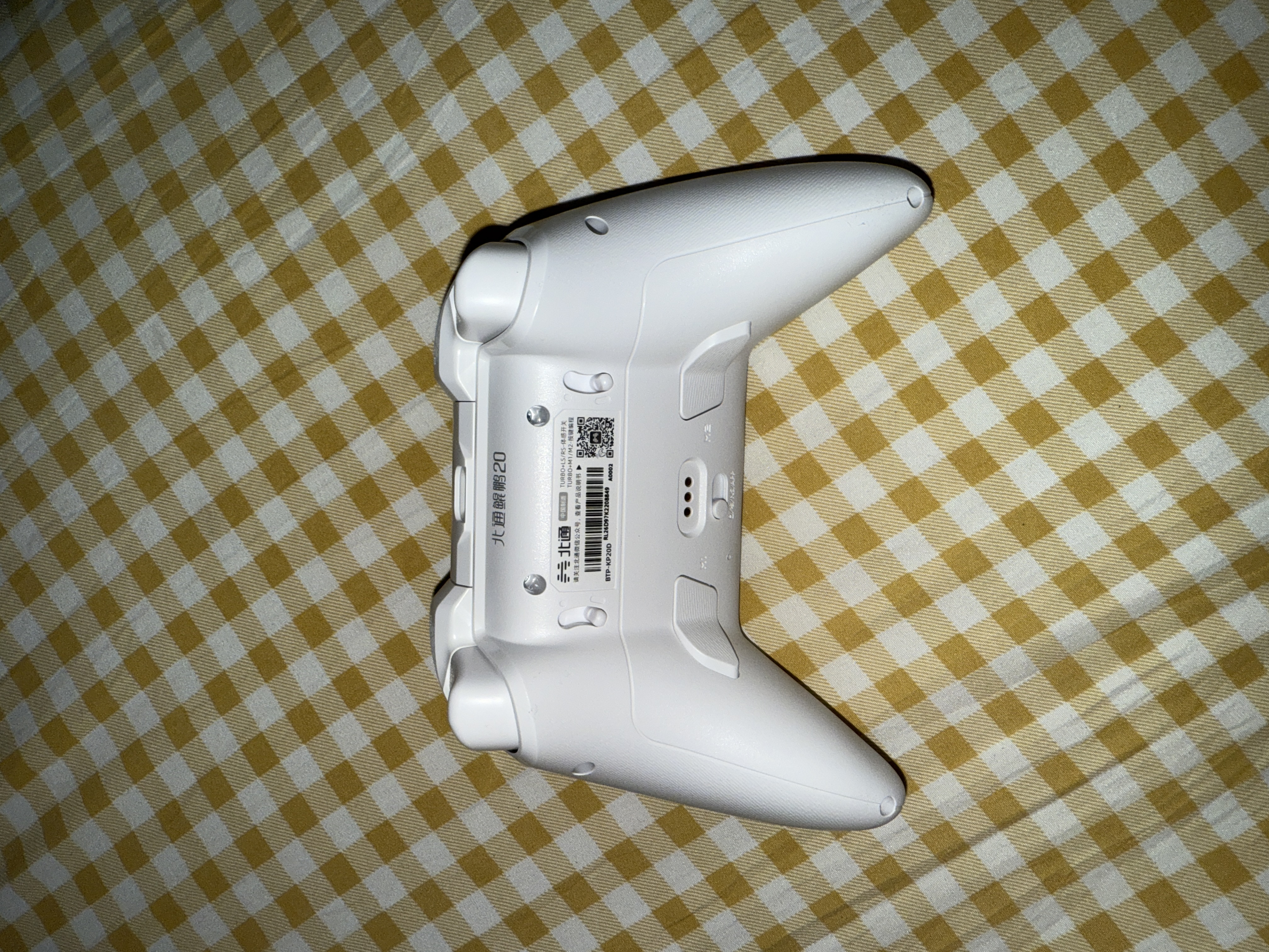北通鲲鹏20游戏手柄AI智控双切扳机TMR震动无线蓝牙xbox类电脑PC手机steam电视NSswitch2 FIFA实况足球 实拍图