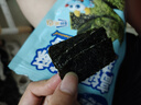 小鹿蓝蓝 黑芝麻夹心海苔脆 宝宝儿童零食黑芝麻酥脆口感即食海苔40g  实拍图