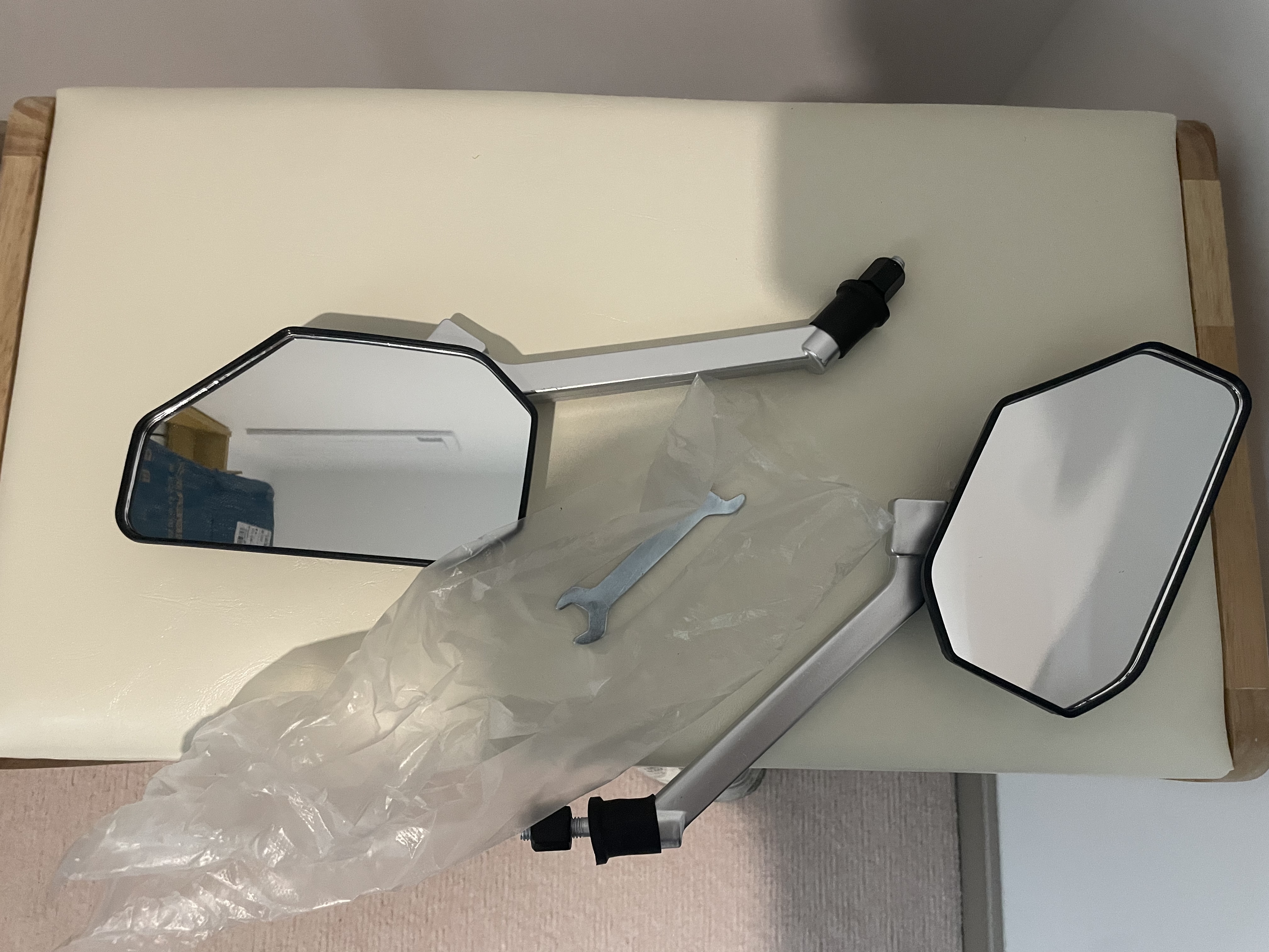 普达电动车后视镜通用摩托车反光镜子电瓶车倒车镜配件凸面镜带扳手 实拍图