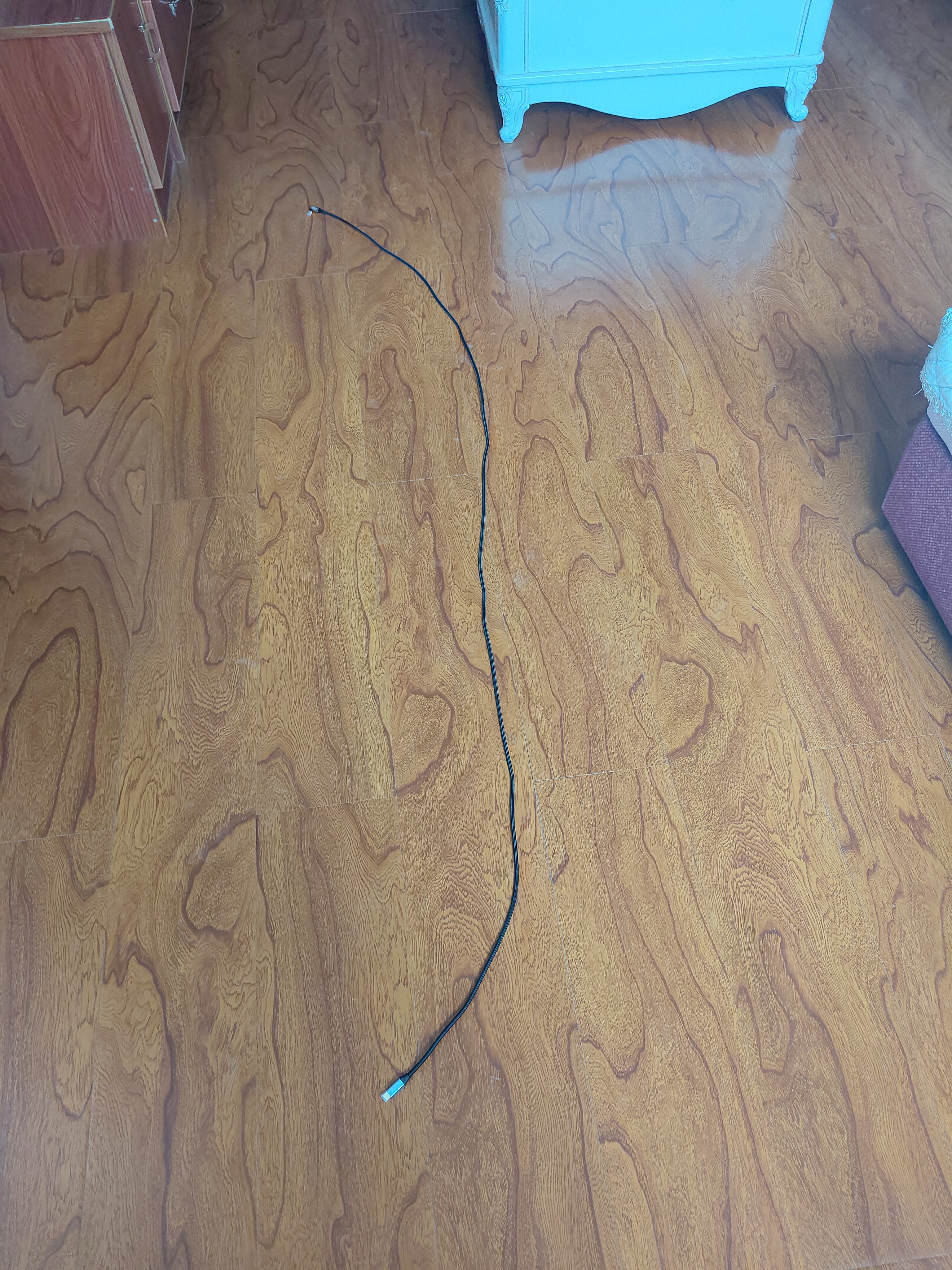 毕亚兹USB4全功能线 2米兼容雷电3侧弯PD100W快充8K高清投屏硬盘盒高速传输苹果笔记本电脑平板手机连接 实拍图