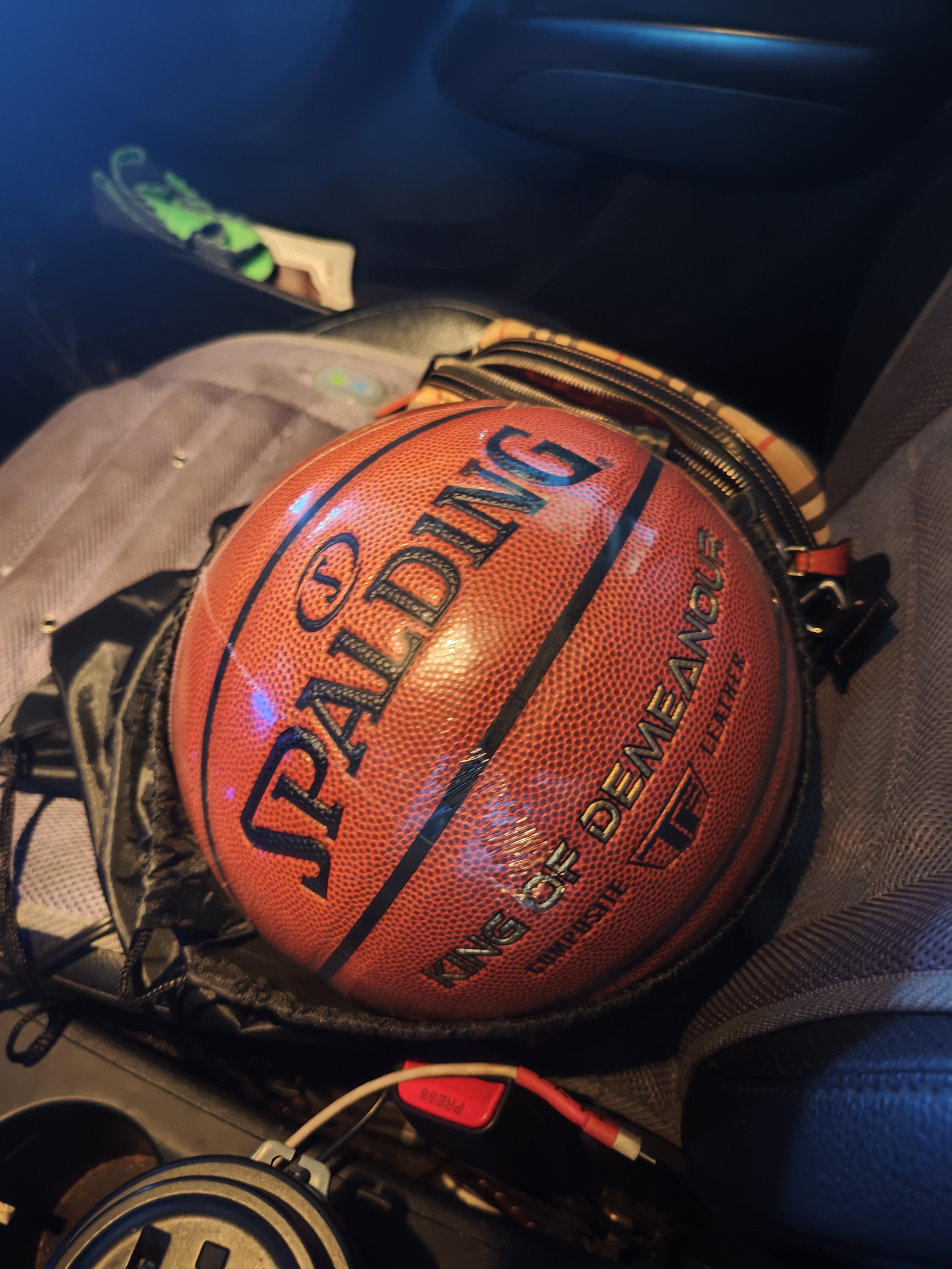 斯伯丁（SPALDING）篮球TF系列7号PU比赛室内外兼用耐磨学生成人青少年 77-176Y 实拍图