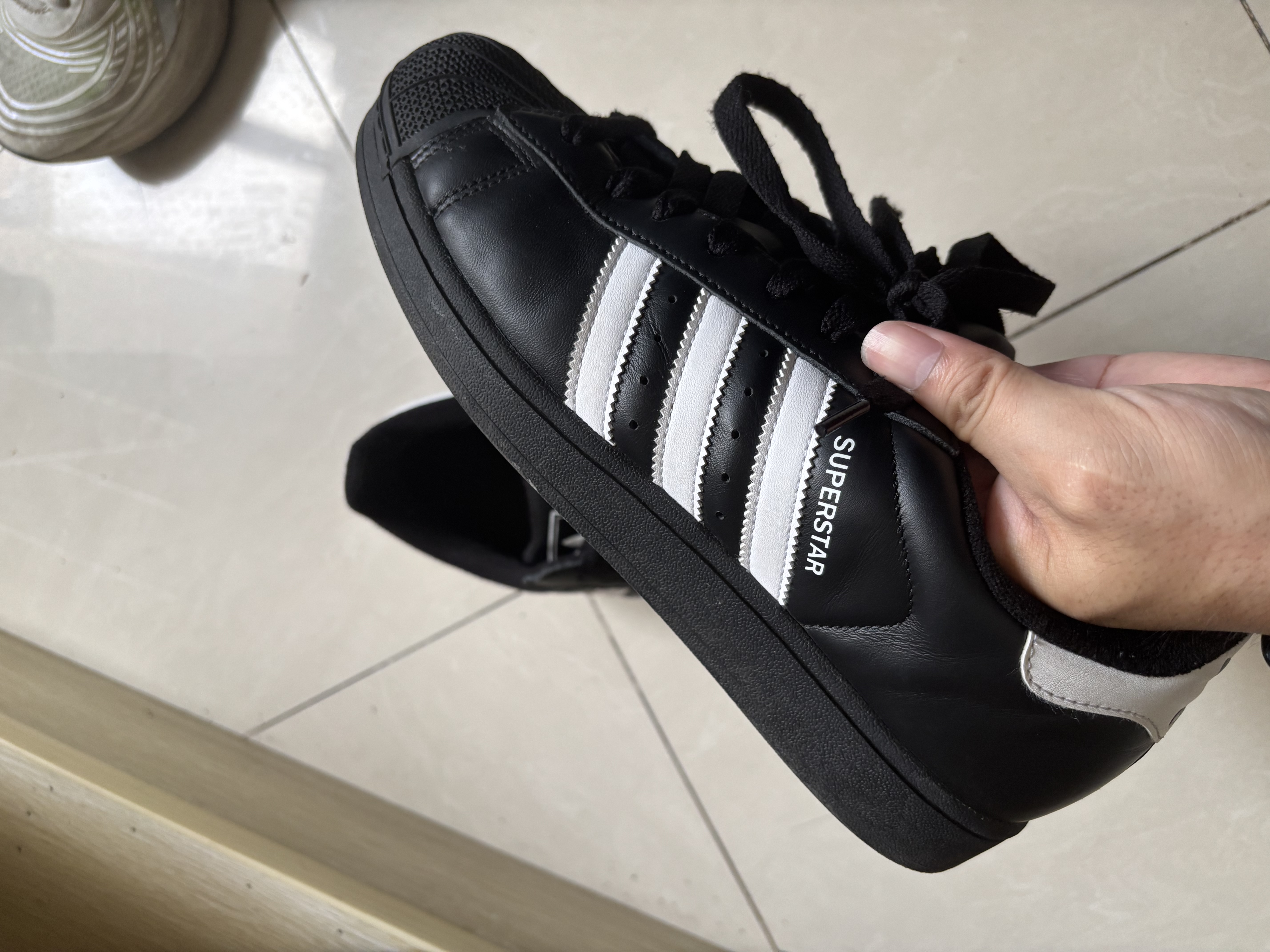 阿迪达斯（adidas）adidas三叶草贝壳头SUPERSTARII男女休闲鞋 JI0079 42.5码 实拍图