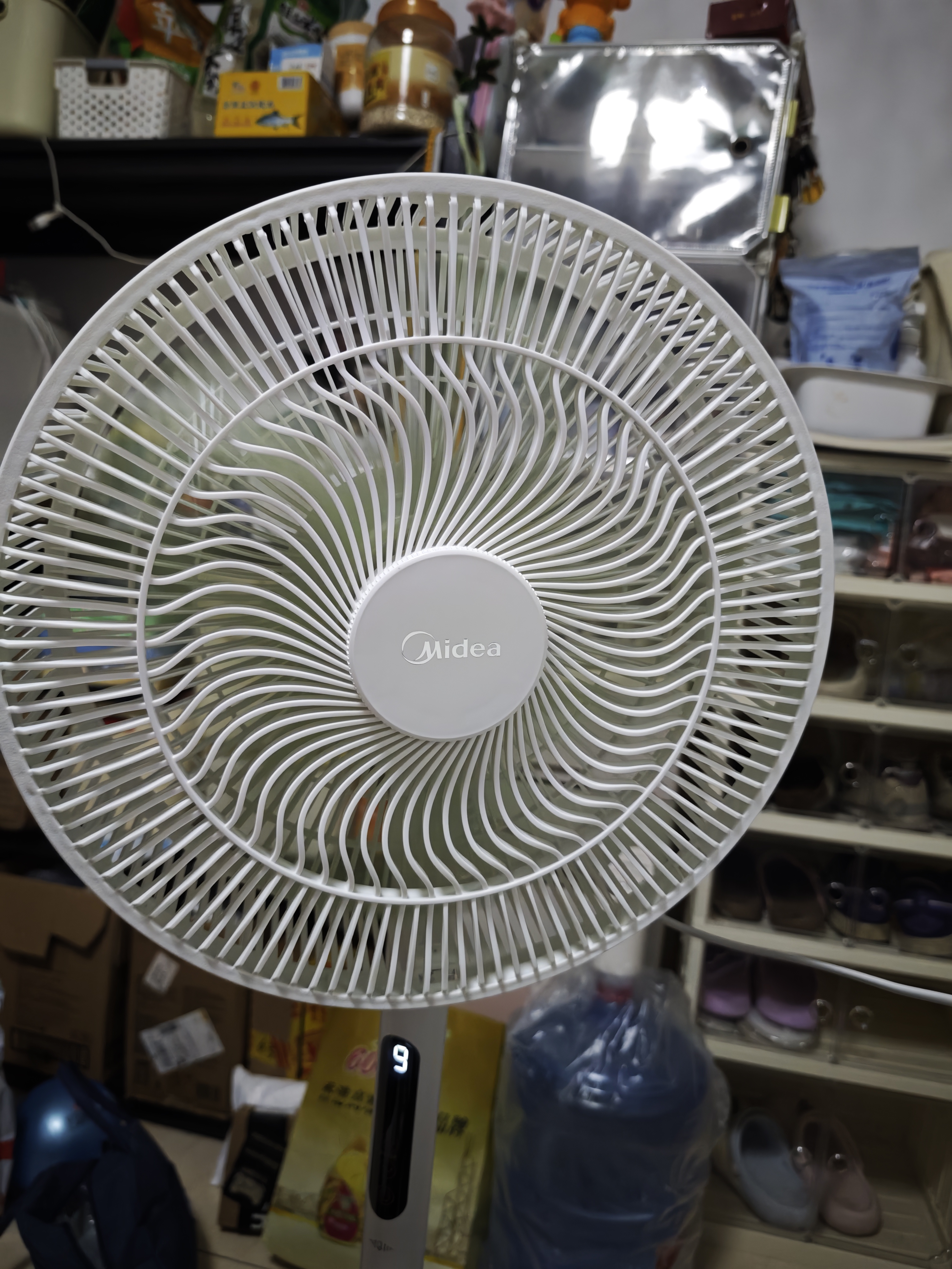 美的（Midea）【幸运草安睡1S】一级能效直流变频声控电风扇家用遥控卧室静音落地扇台式桌面抗菌大风力转页扇 实拍图