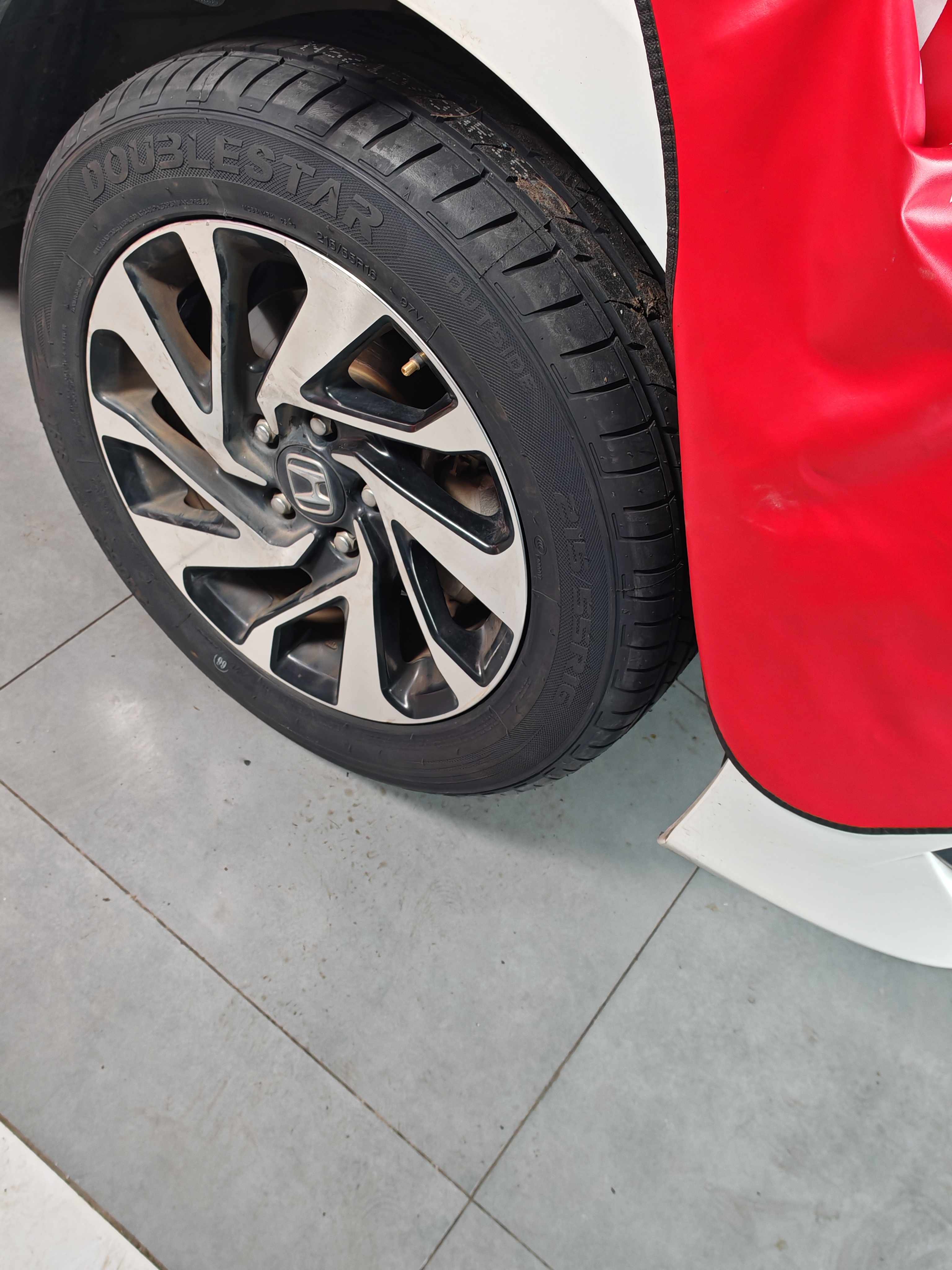 双星JUOGO轮胎 215/55R16 97V 适配新思域/迈腾/凌派/享域/标致308 实拍图