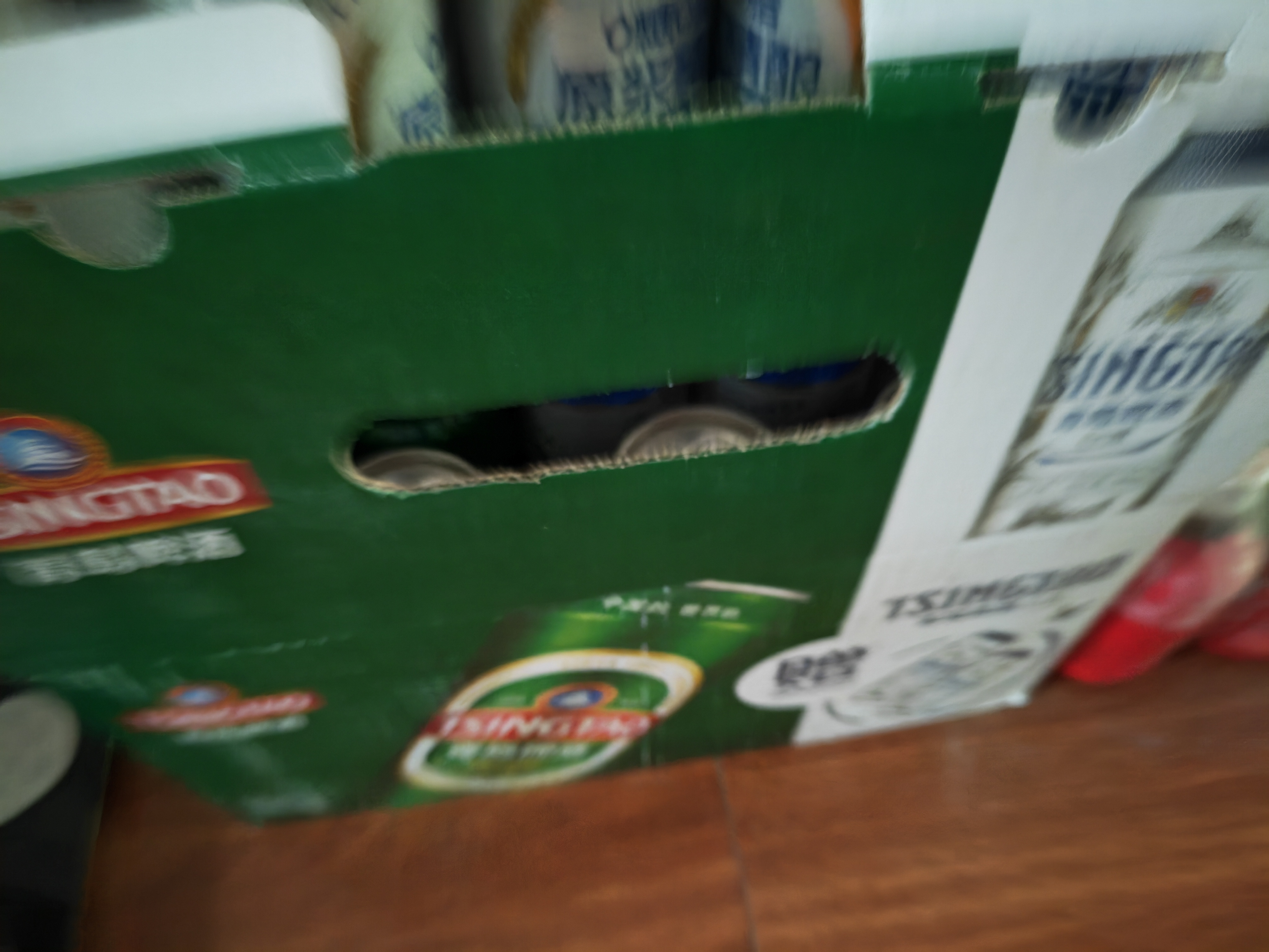 青岛啤酒（TsingTao）经典拉格500ml*8罐+全麦白啤500ml*2罐 礼盒装 实拍图