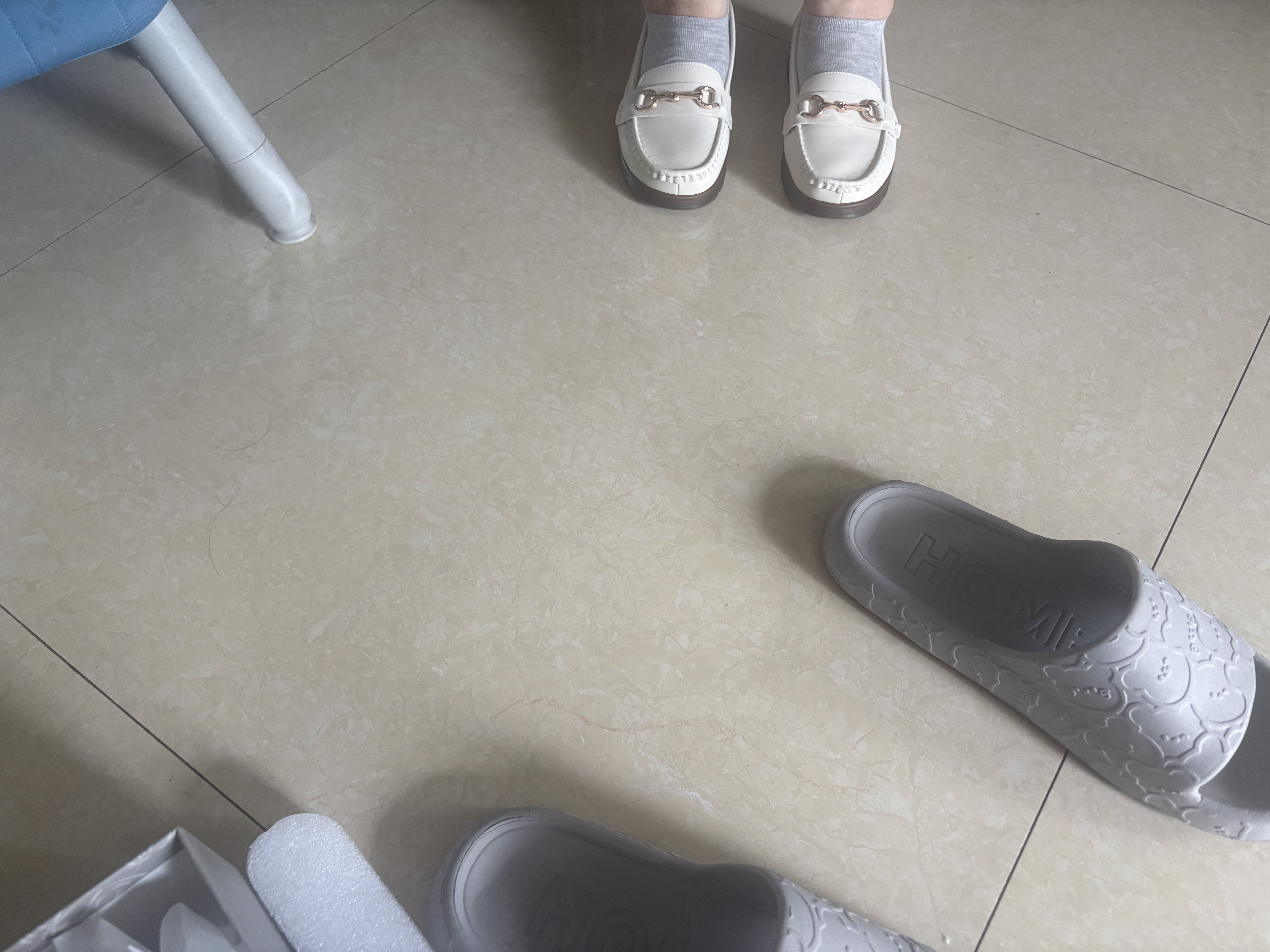 红蜻蜓女鞋新款一脚蹬舒适妈妈鞋软底豆豆鞋女通勤百搭护士休闲平底单鞋 米色 39 实拍图