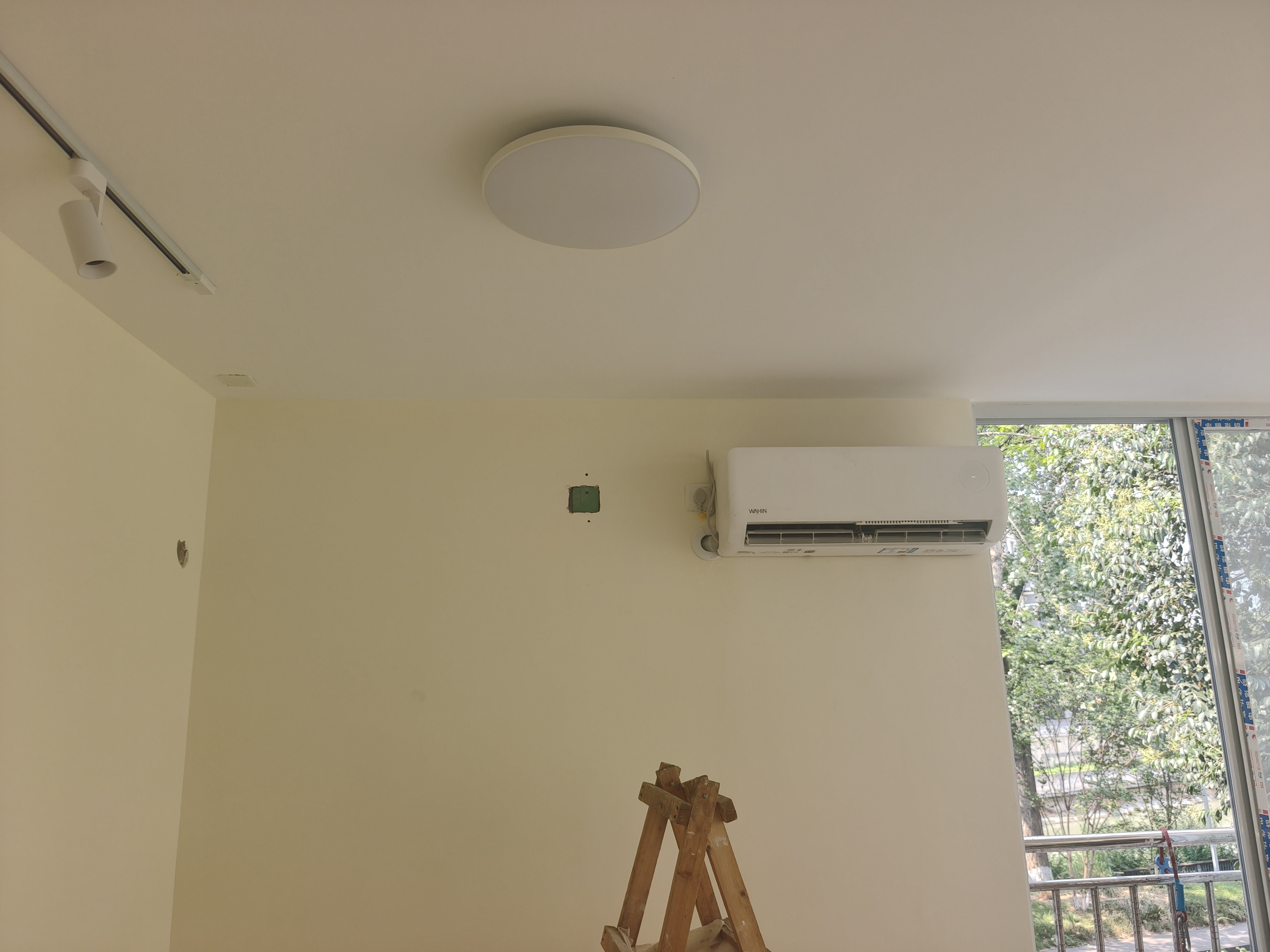 华凌空调超省电 一级能效1.5匹 变频挂机KFR-35GW/N8HA1Ⅲ-P+一级能效3匹变频柜机KFR-72LW/N8HA1Ⅲ 实拍图